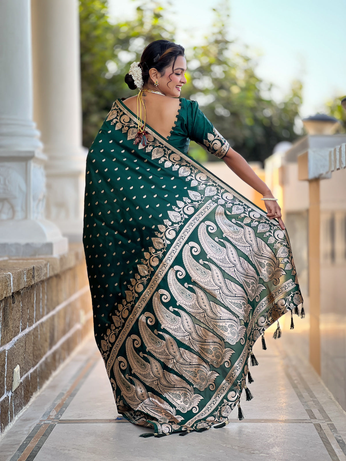 Green Banarasi Silk Saree With Woven Jacquard Designer Partywear Saree