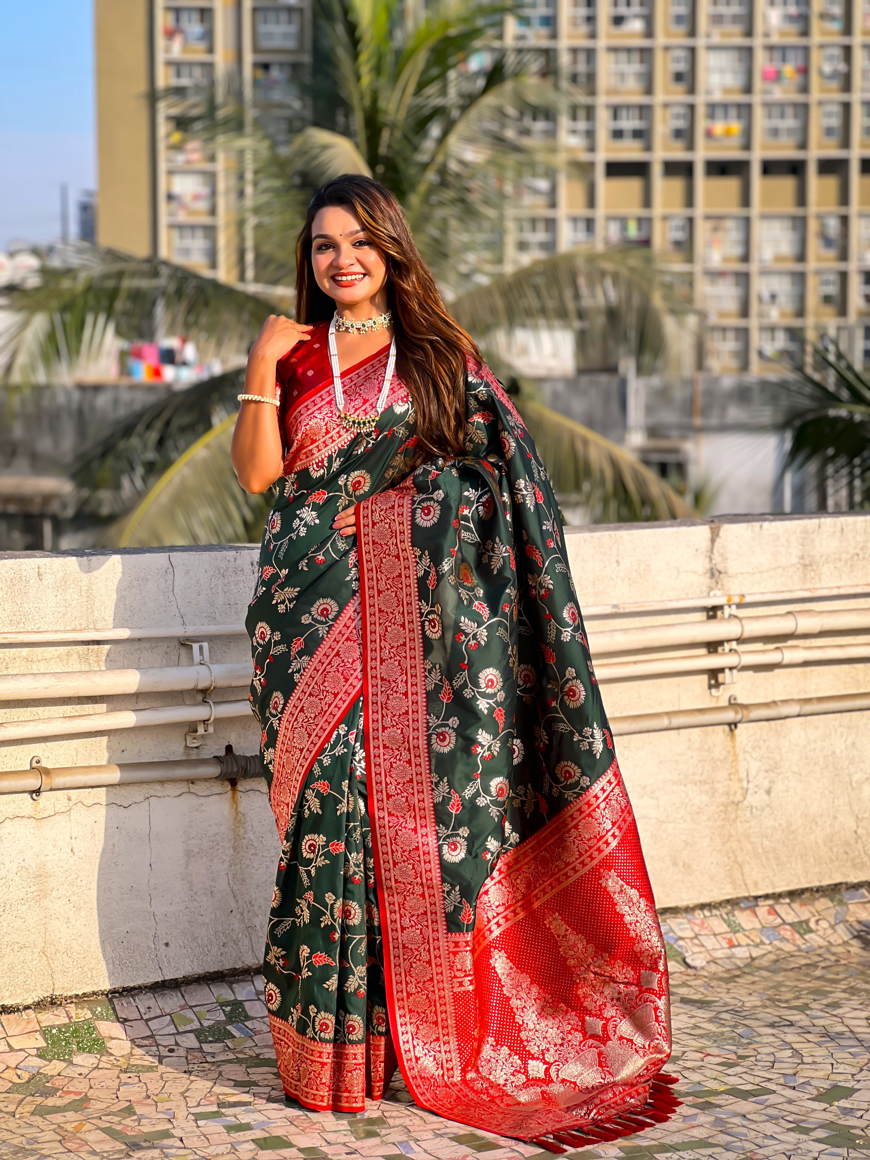 Green Banarasi Silk Weaving Meenakari Designer Heavy Looks Saree