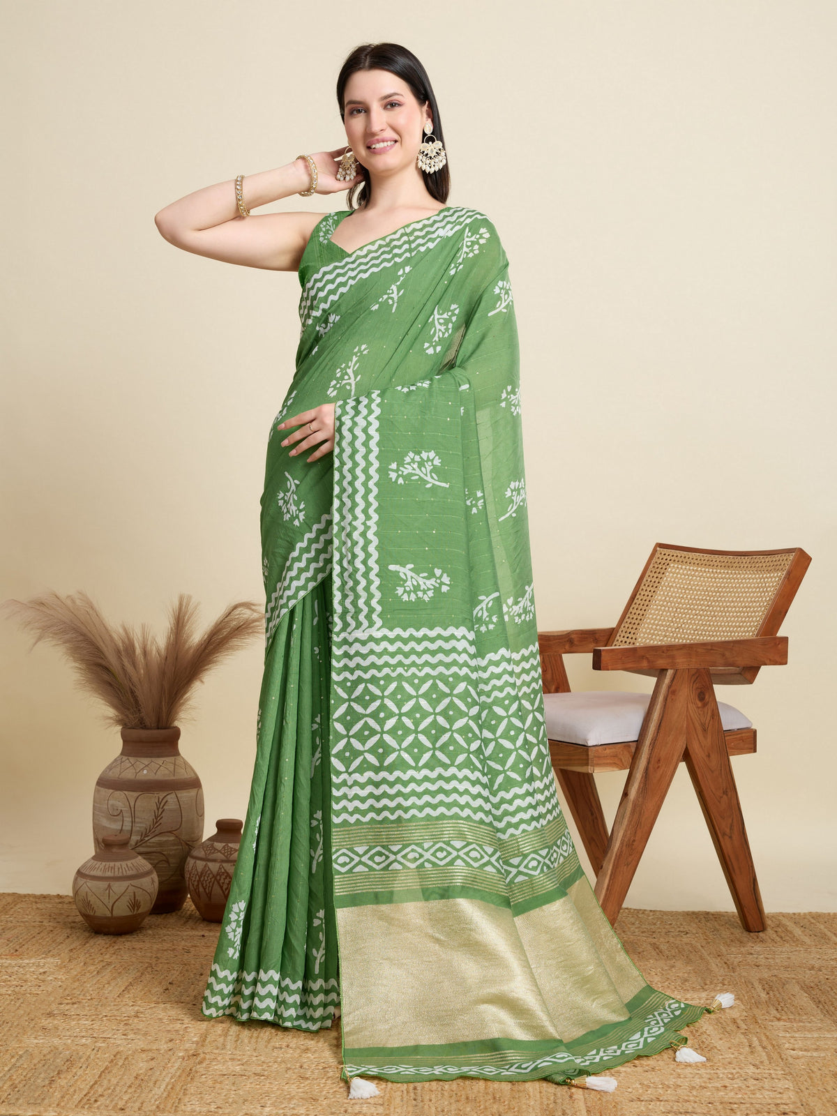 Green Blended Cotton Ethnic Festive Saree