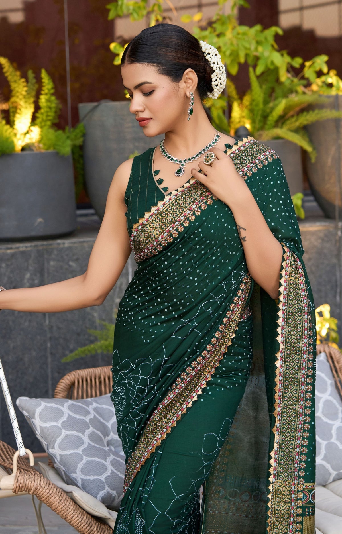 Green Cotton Silk Woven Designer With Table And Foil Printed Partywear Saree