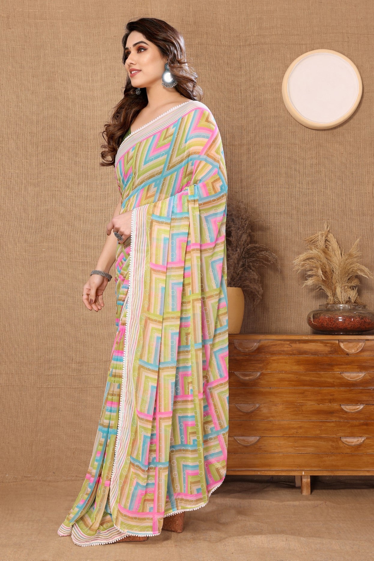 Green Georgette Ready-to-Wear Printed Saree with Lace