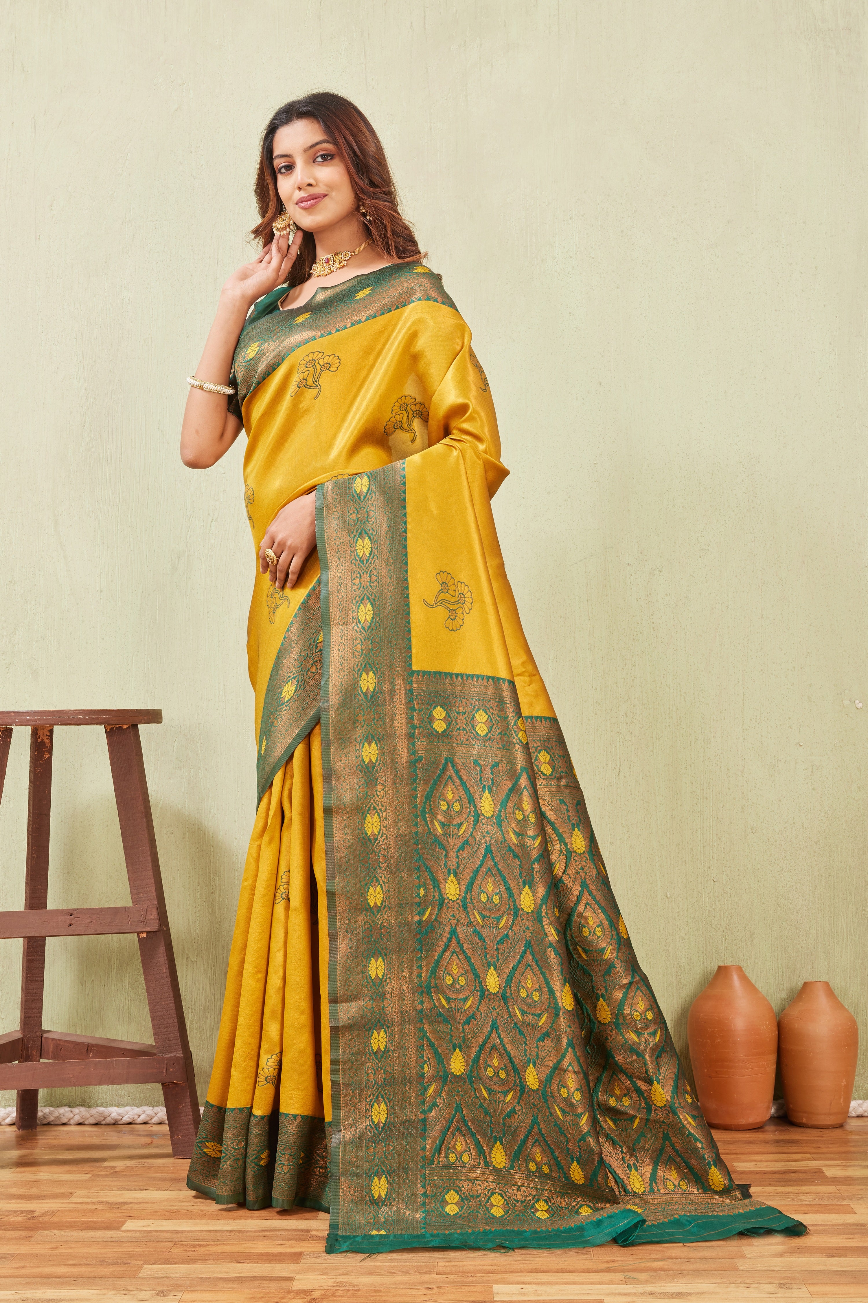 Green Gold Banarasi Silk Saree with Rich Pallu & Elegant Jacquard Jari Work