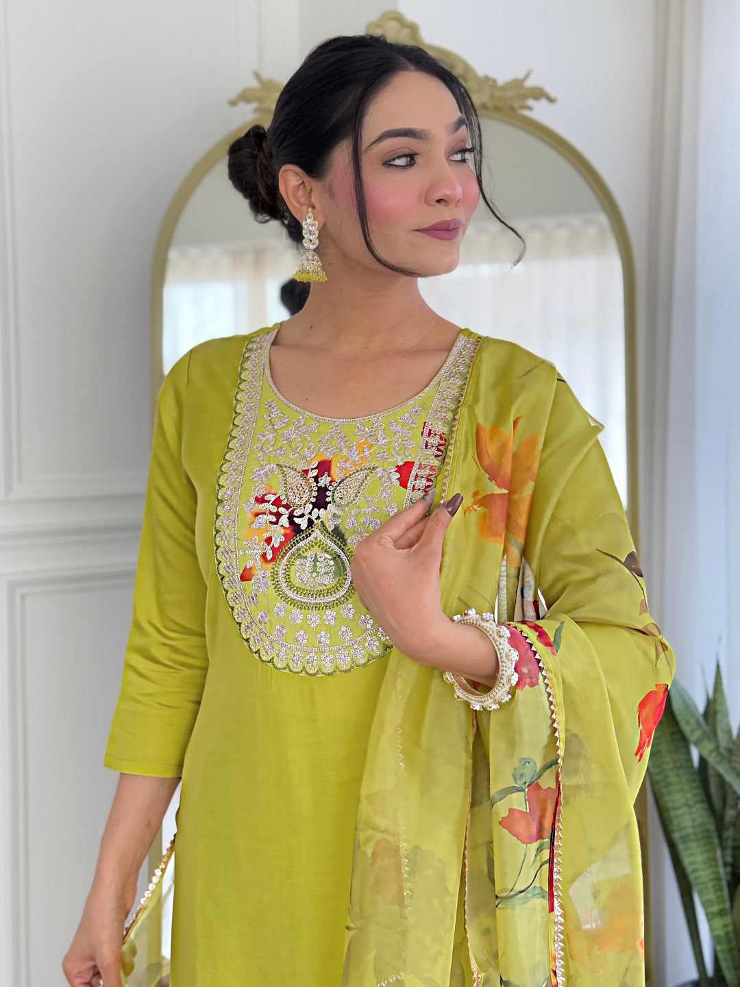 Green Rayon Elegant Kurta Pant Set With Embroidery Work