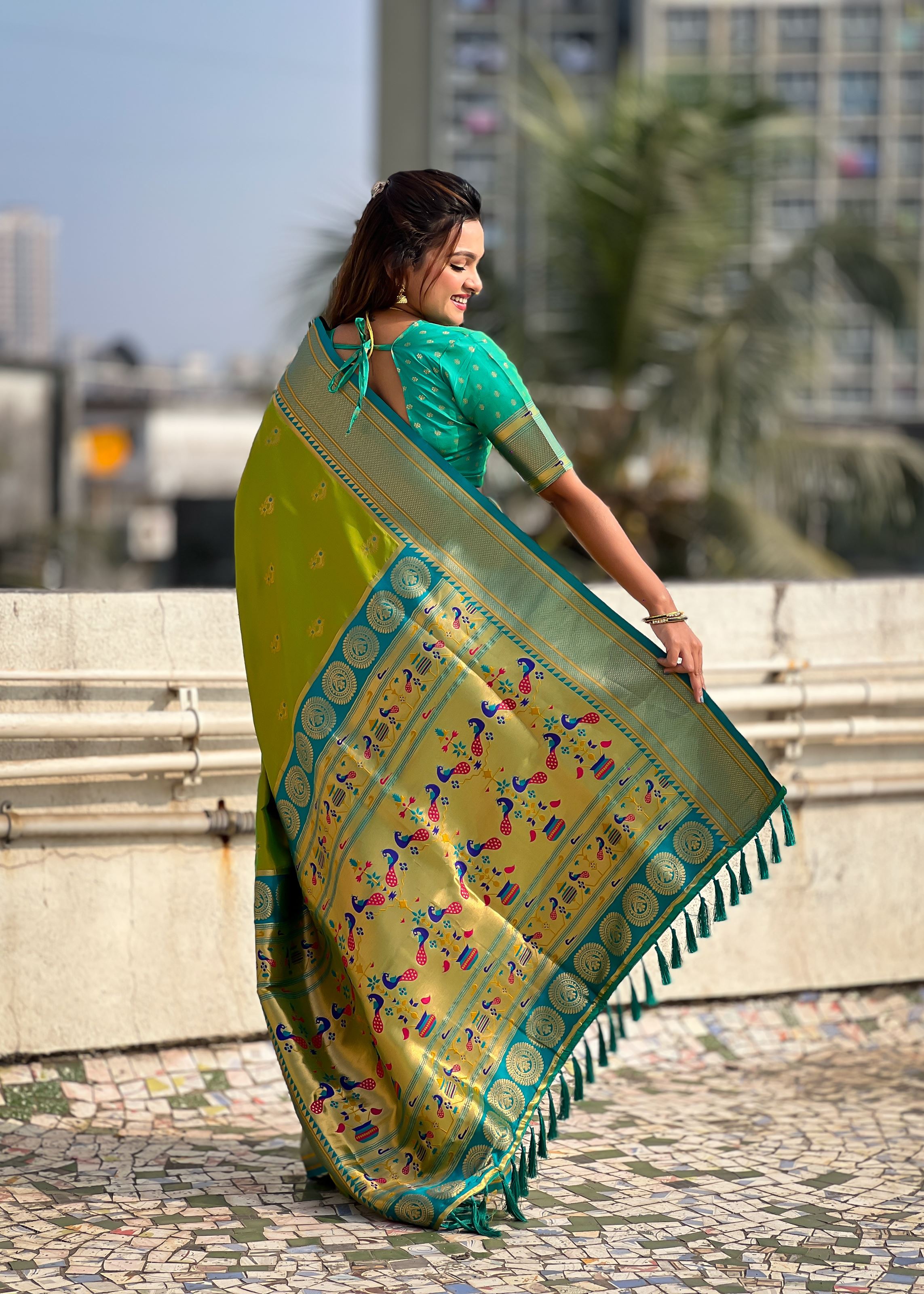 Green Silk Blend Paithani Saree With Woven Work