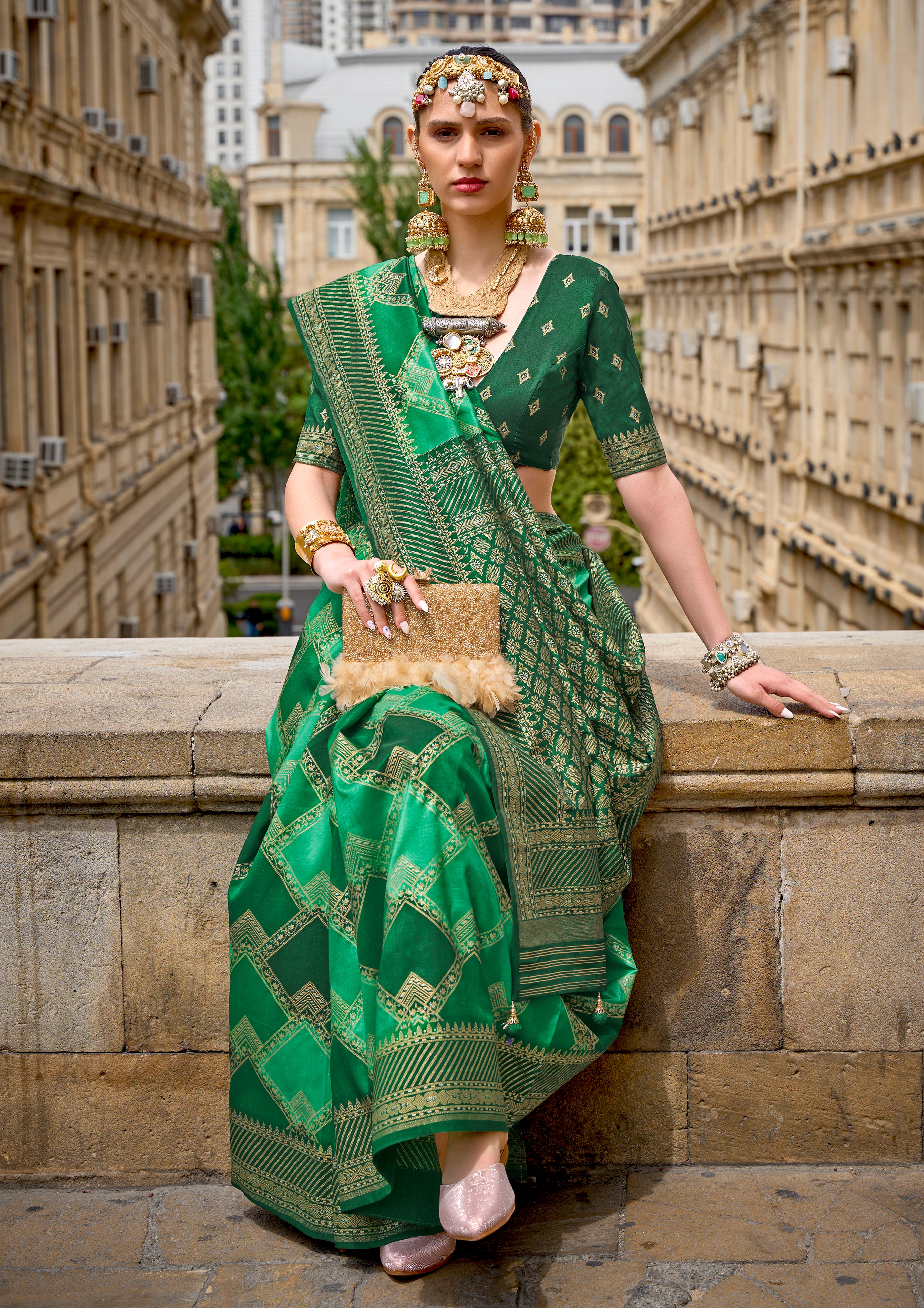 Green Superior Silk Saree With Jacquard Woven