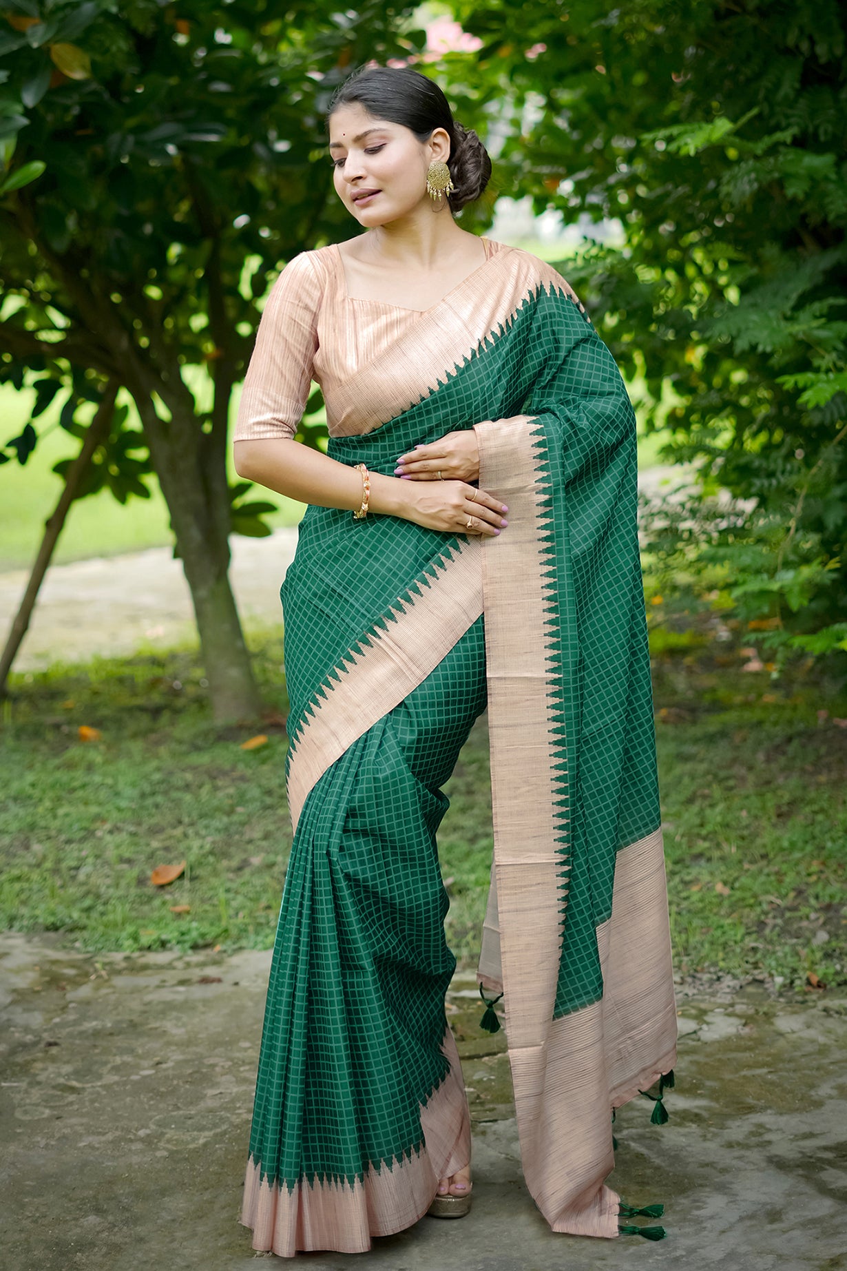 Green Tussar Silk Saree with Checks and Contrast Pallu