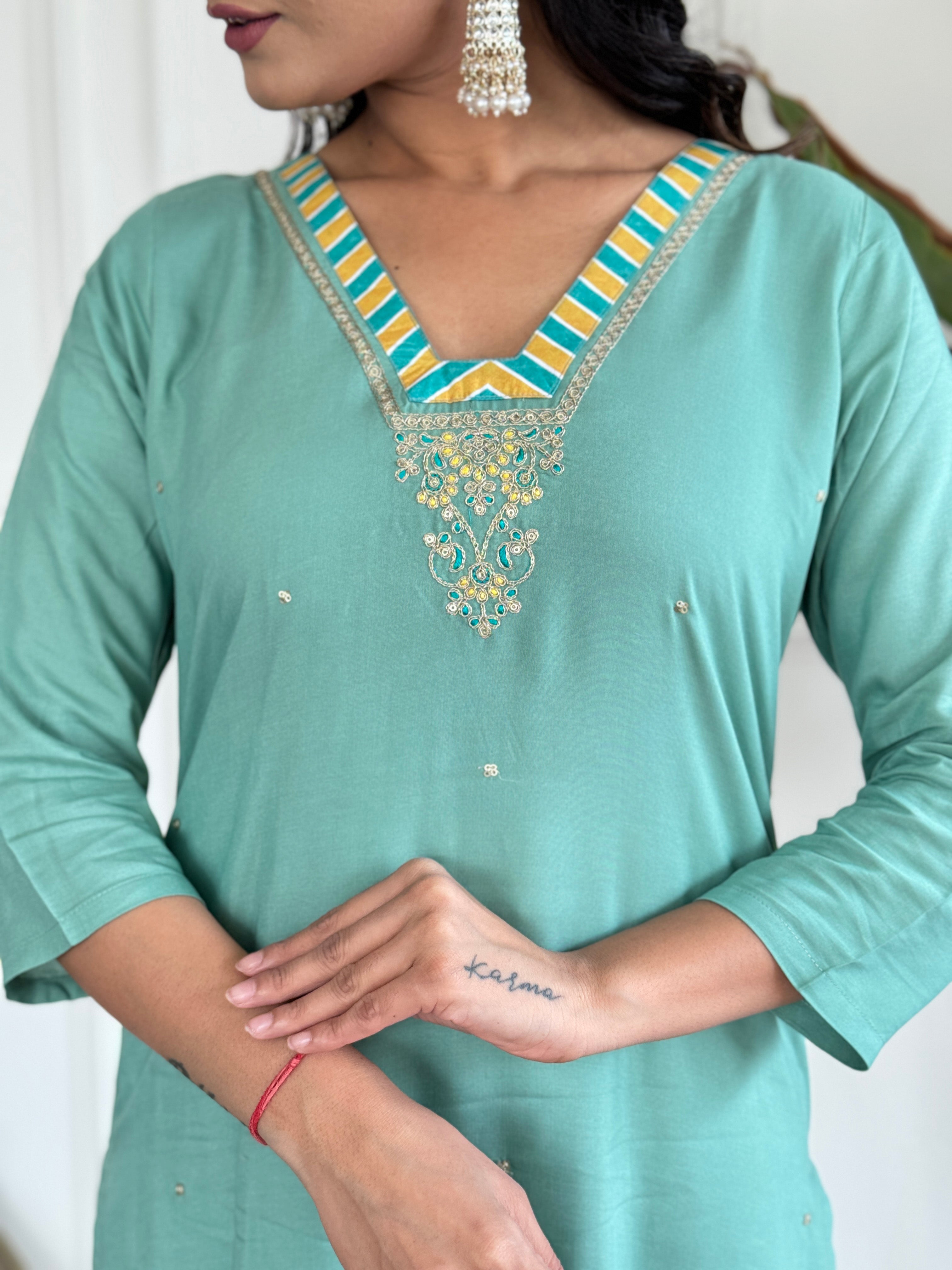 Green Viscose Elegant Kurta Pant Set With Embroidery Work