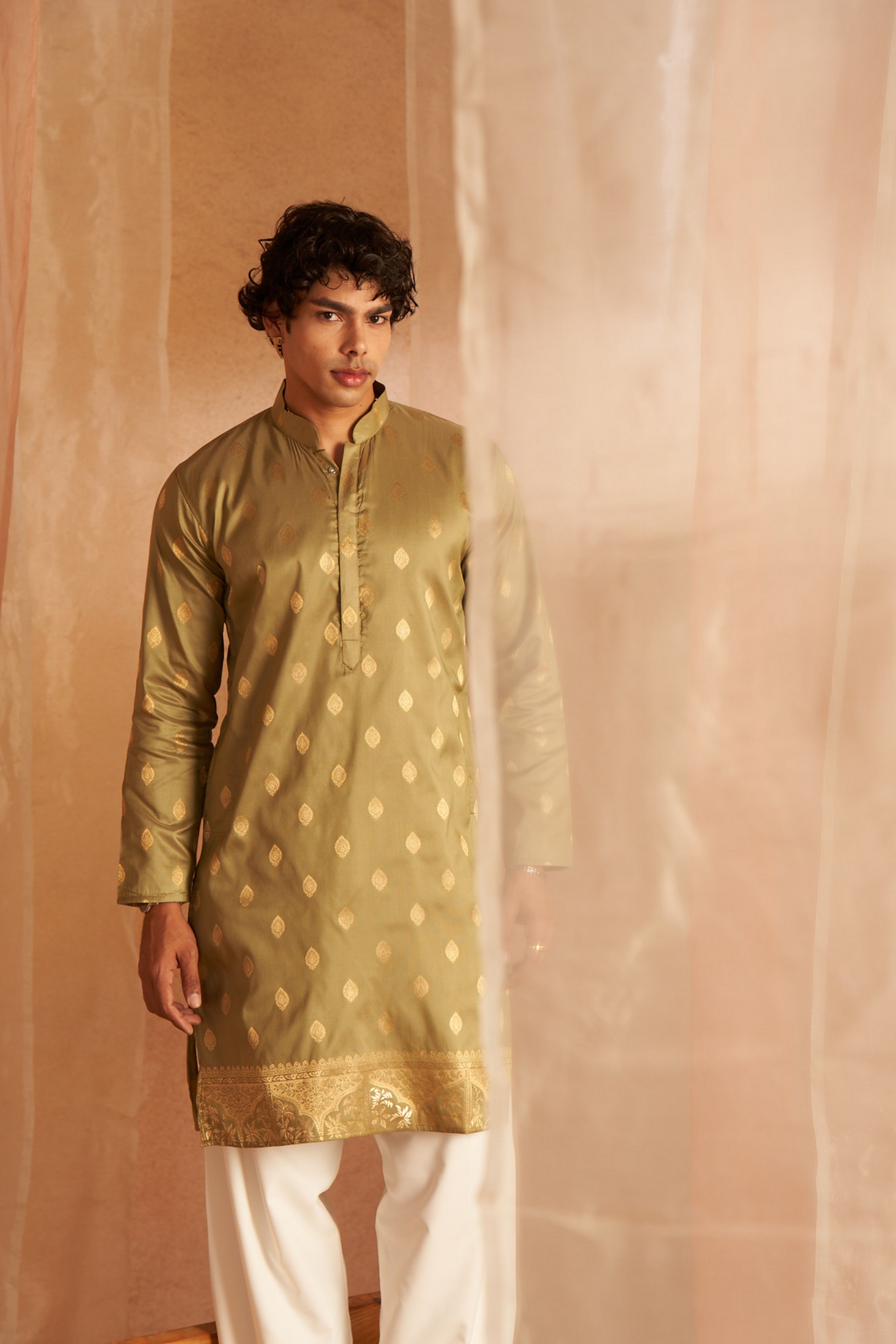 Green Viscose Wevon Kurta Payjama – Bold and Modern Traditionalwear