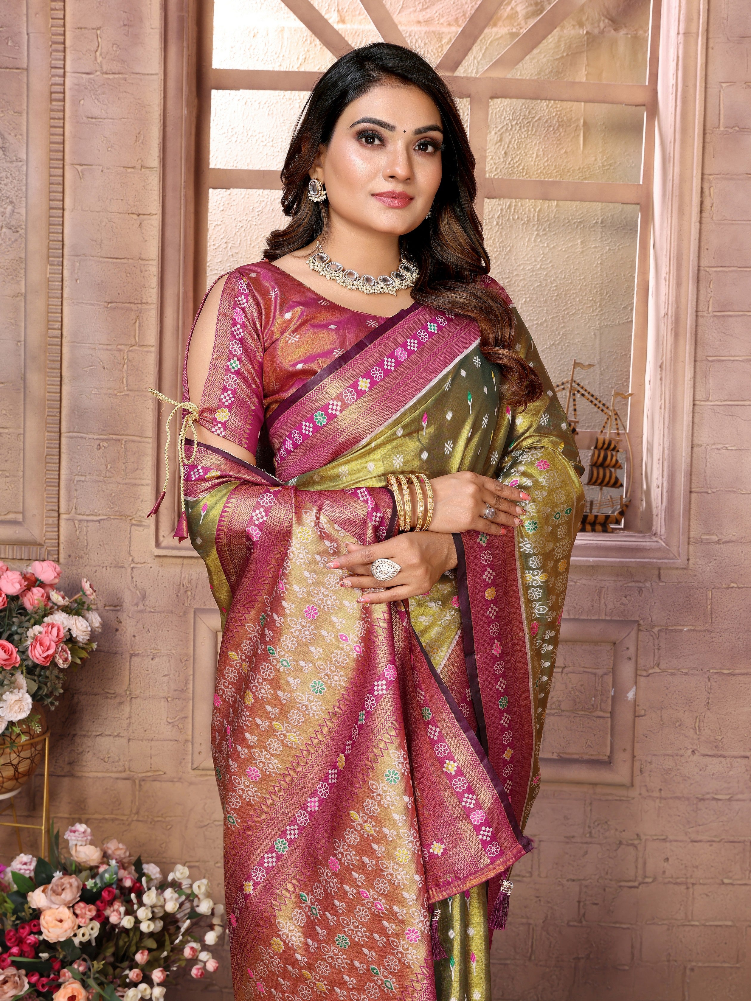Green Woven Patola Designer Banarasi Tissue Silk Saree