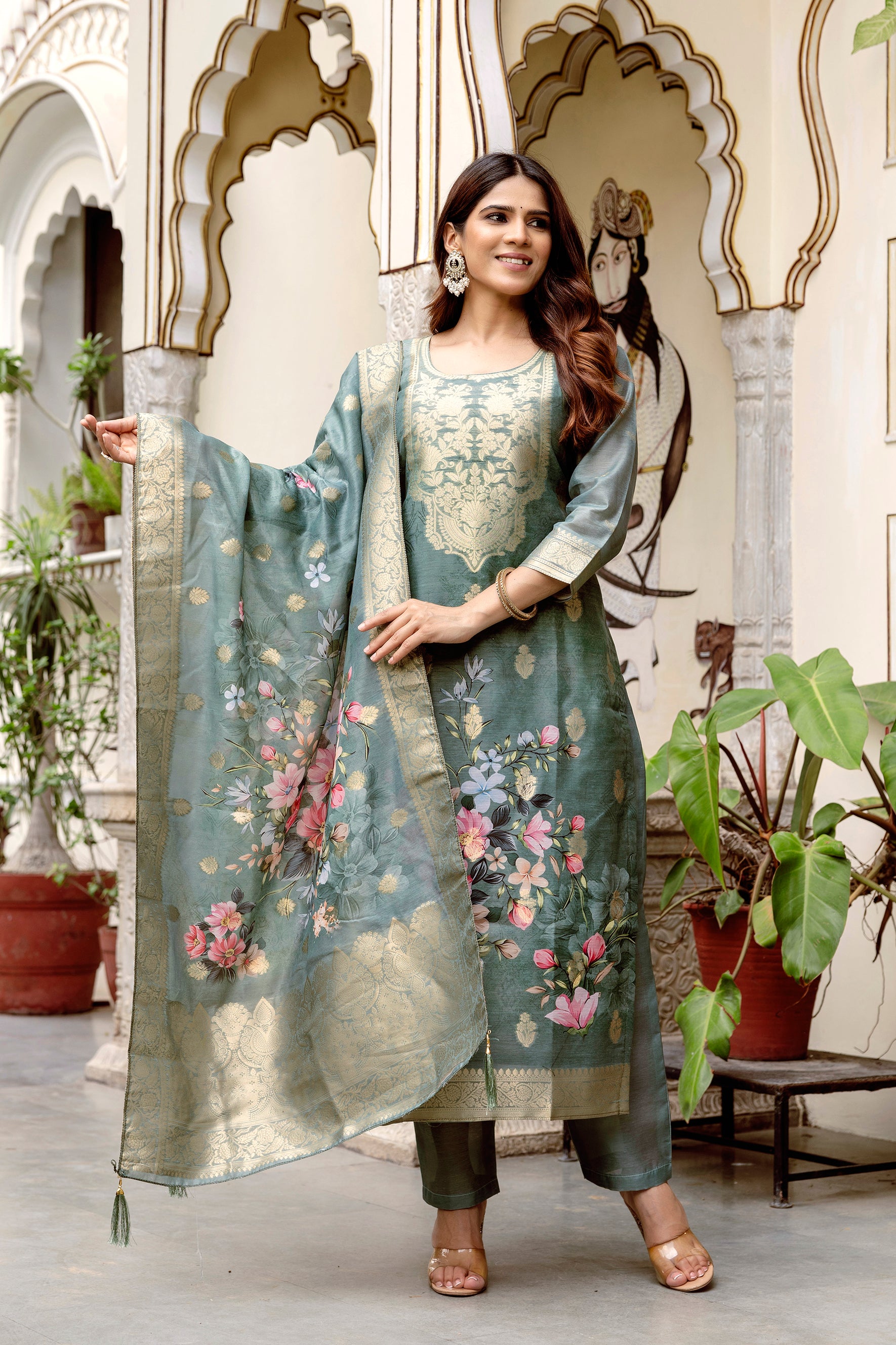 Grey Chanderi Cotton Kurta Pant Set With Jacquard Woven With Digital Print