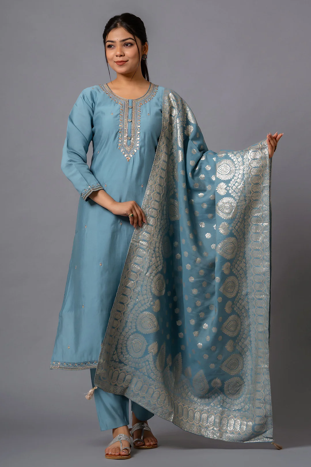 Grey Chanderi Viscose Kurta Pant Set With Embroidery Work