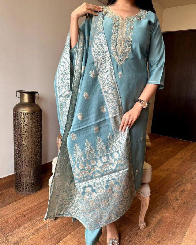 Grey Viscose Chanderi Kurta Pant With Heavy Thread Embroidery Work With Jacquard Woven Dupatta