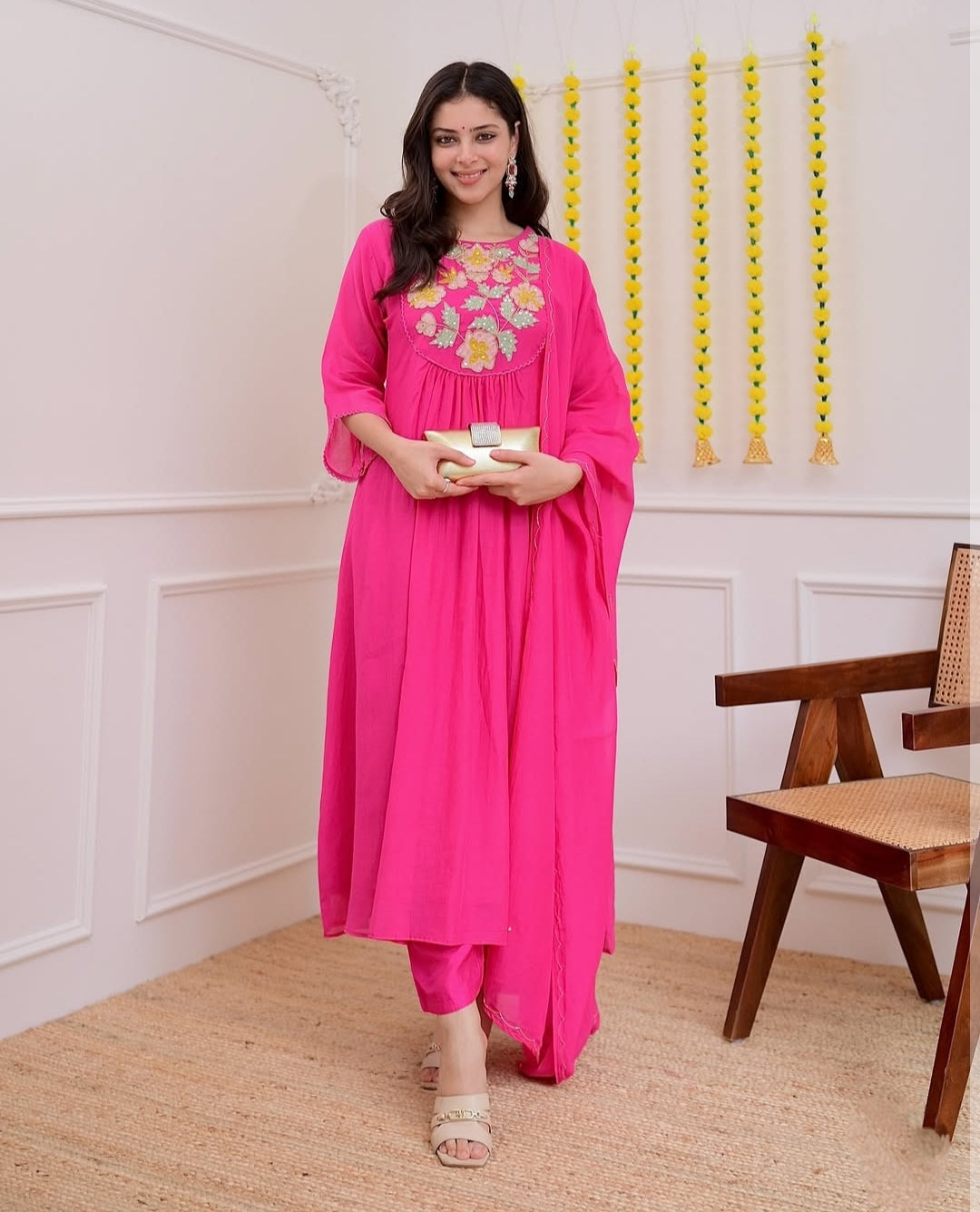 Hot Pink Chanderi Silk Kurta Pant Set With Heavy Thread Embroidery Work