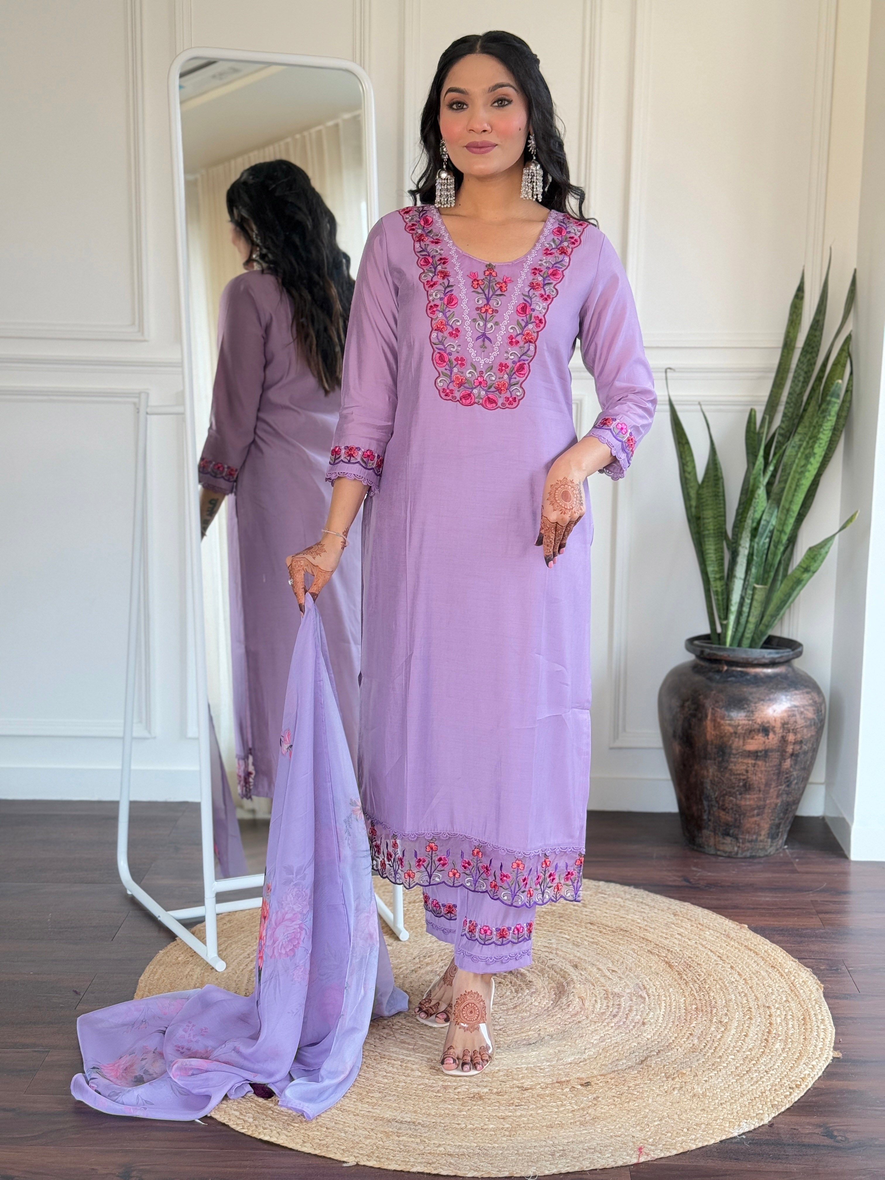 Lavender Bsy Viscose Elegant Kurta Pant Set With Thread Work