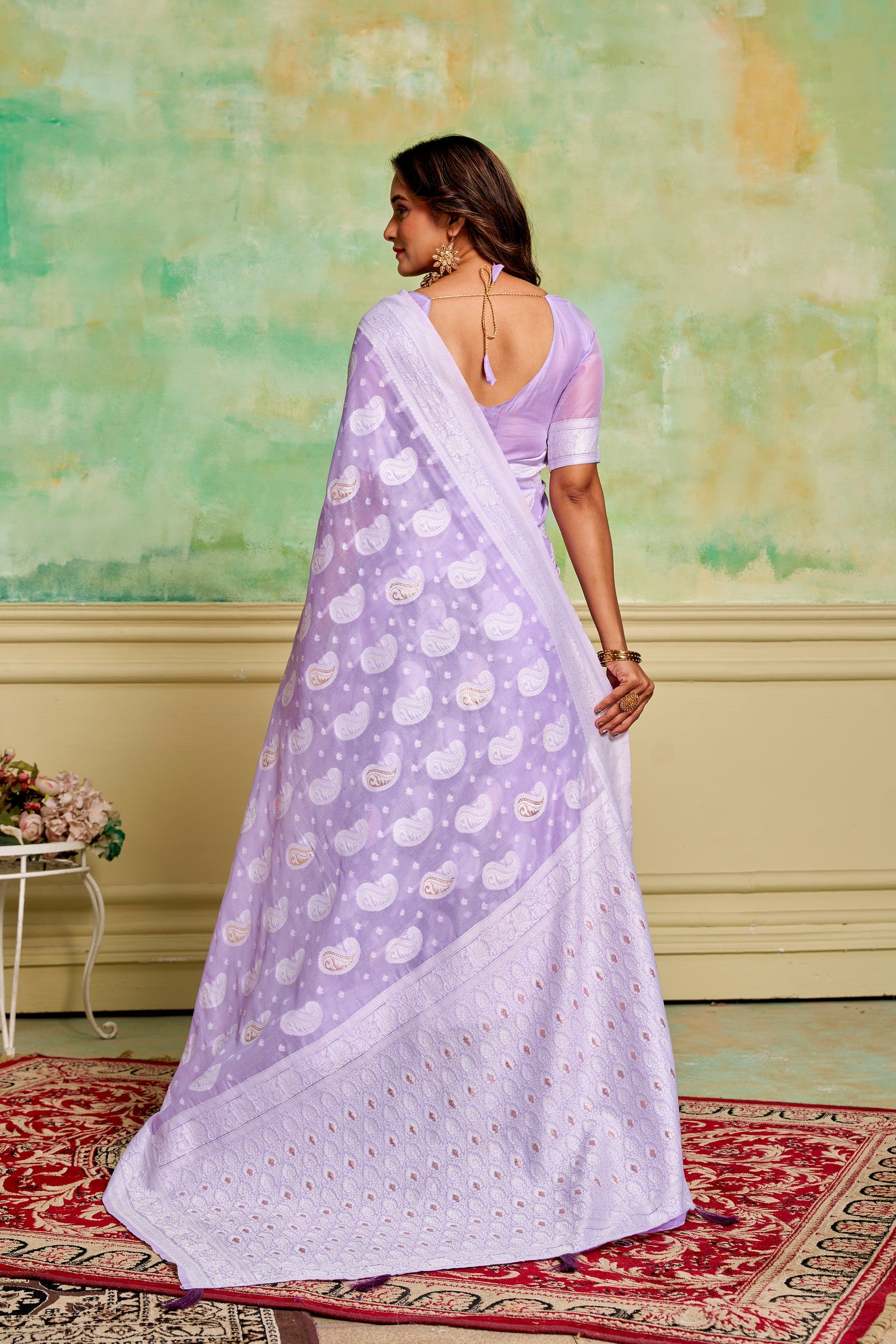 Lavender Cotton Fabric Woven Designer Ethnic Festive Wear Saree
