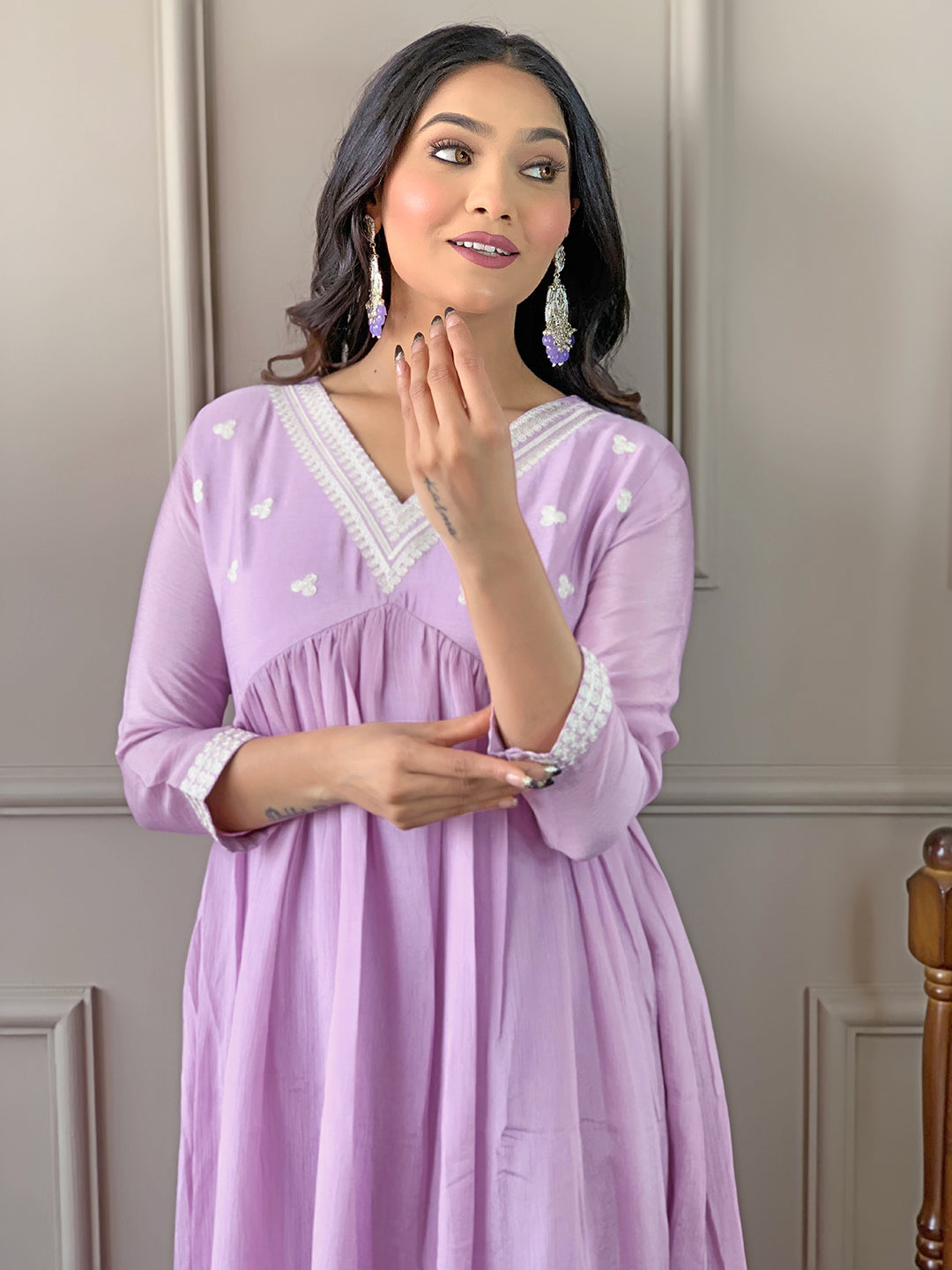 Lavender Silk Chiffon Elegant Kurta Pant Set With Thread Work