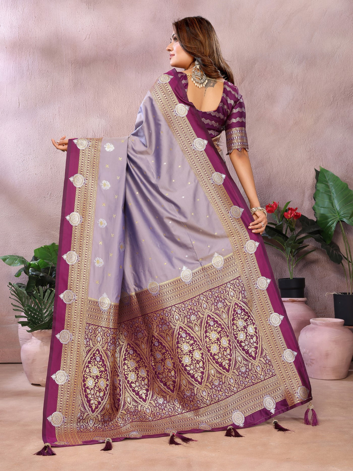 Lavender Silk Sarees Saree With Traditional Weaving