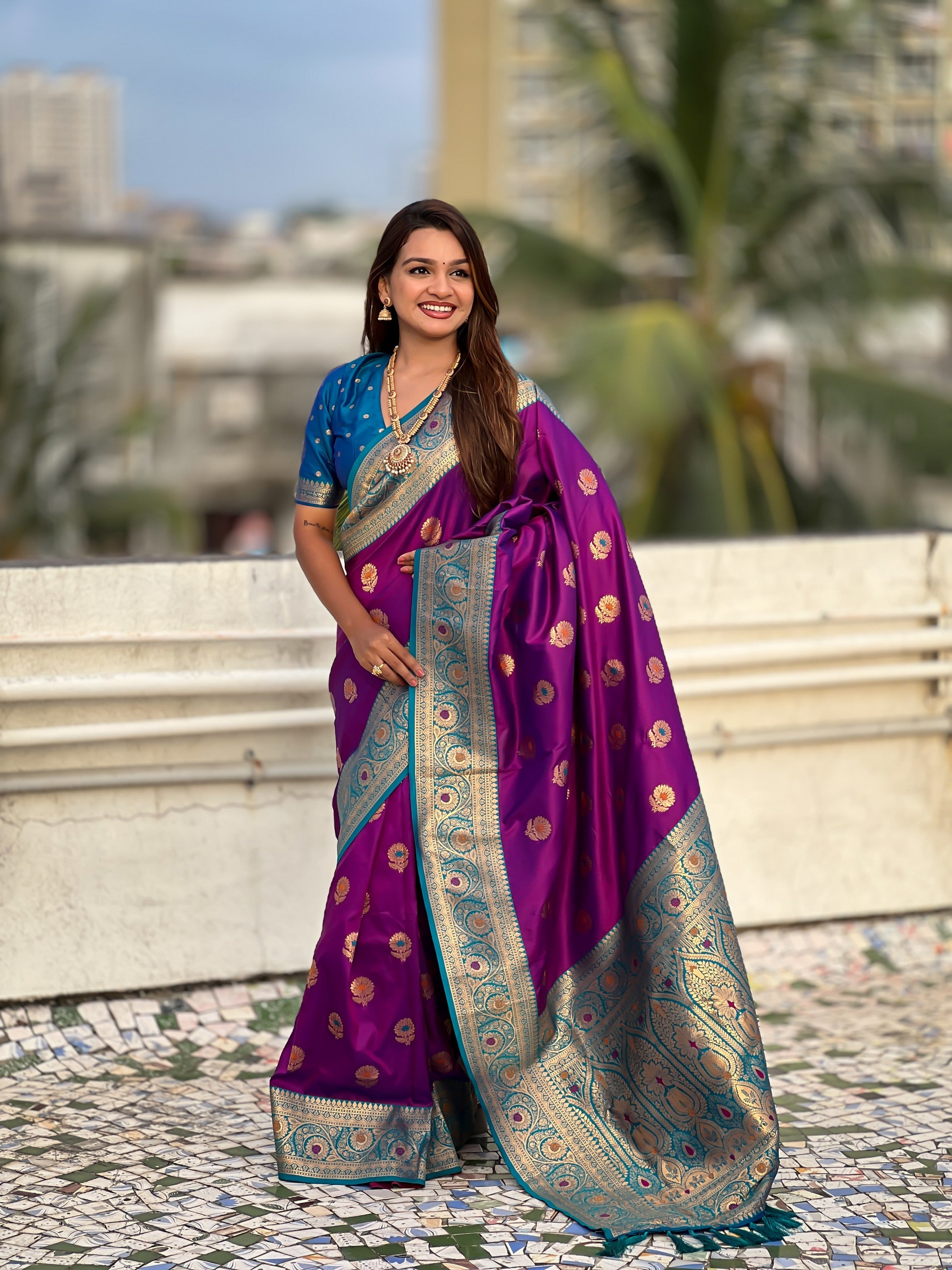 Lavender Soft Silk Woven Meenakari Designer Trending Partywear Saree