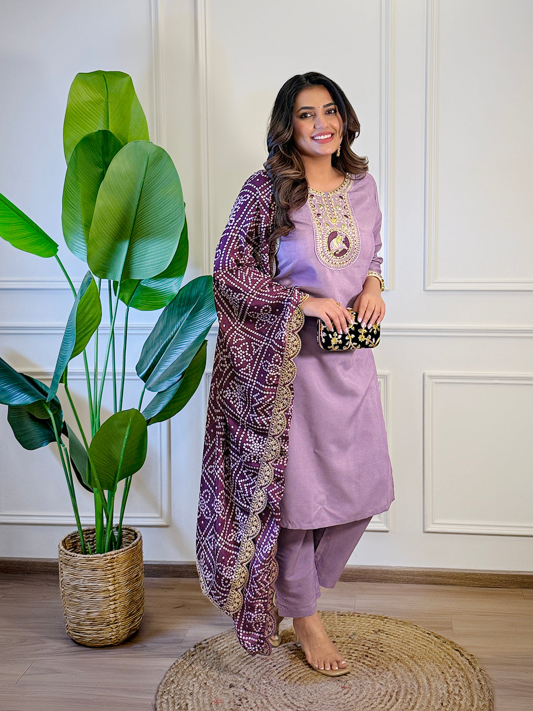 Lavender Viscose Elegant Kurta Pant Set With Embroidery Work