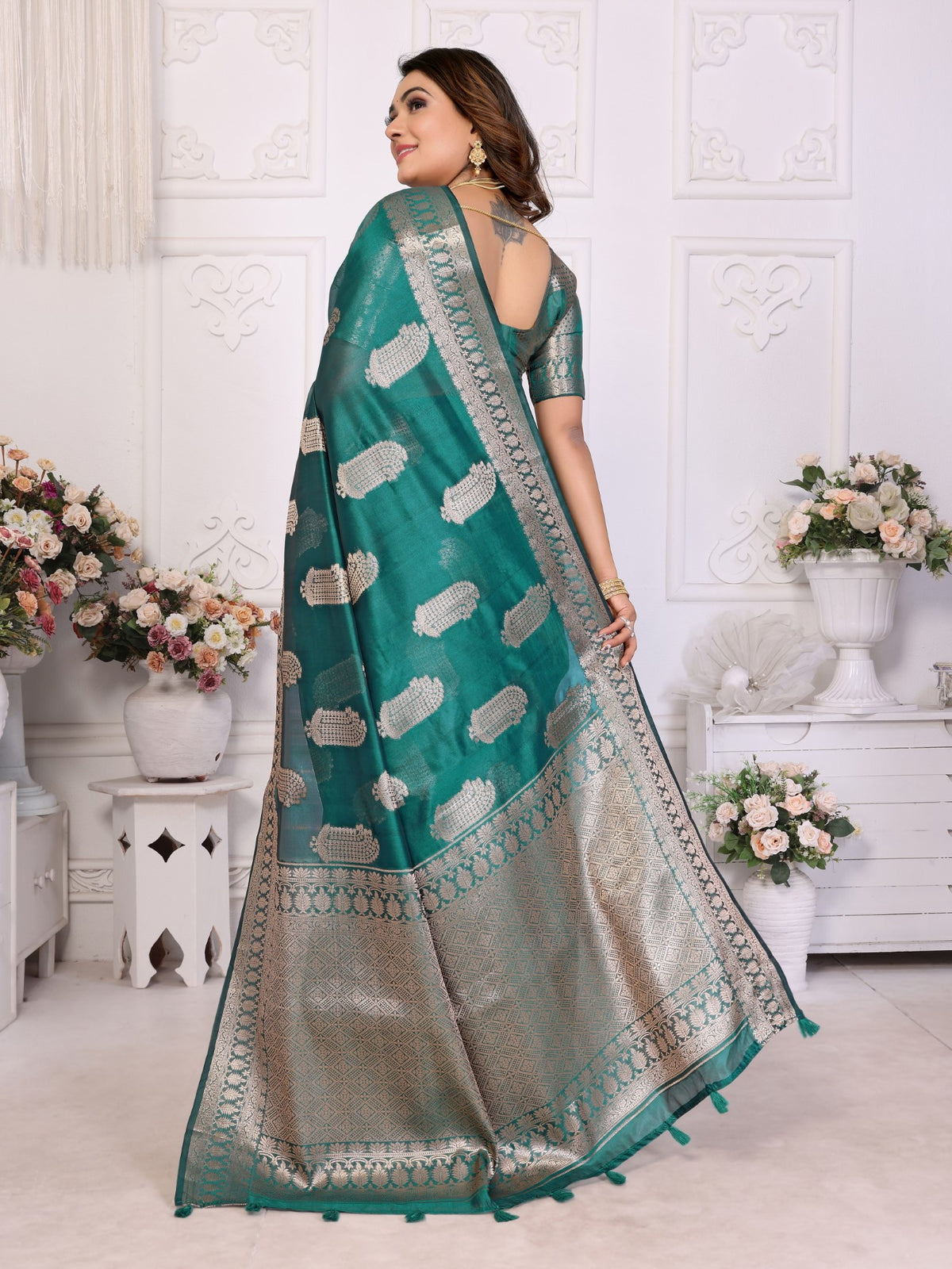 Light Green Soft Organza Silk Saree With Elegant Weaving