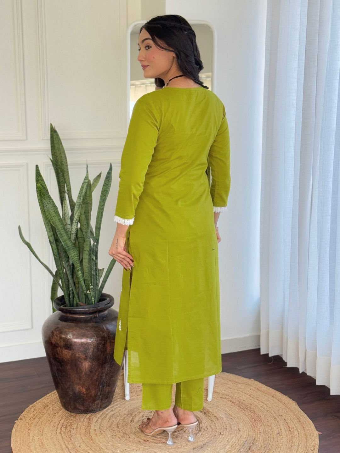 Liril Pure Cotton Elegant Kurta Pant Set With Chikankari Work