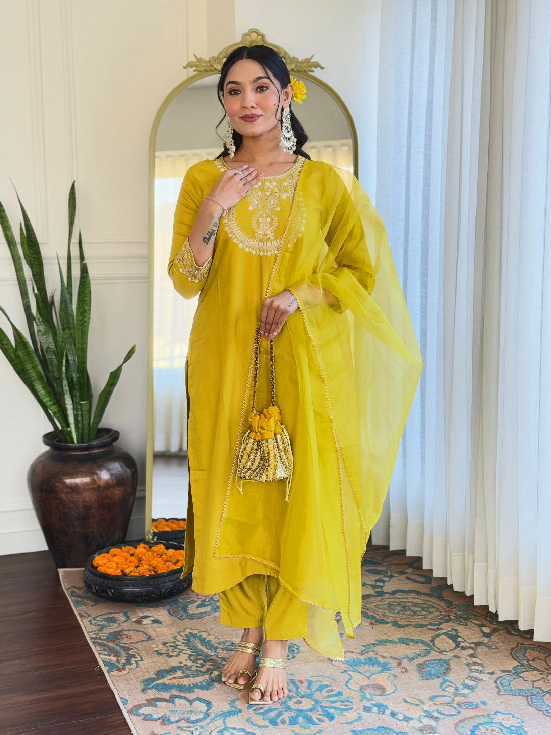 Liril Rayon Slub Elegant Kurta Pant Set With Embroidery Work