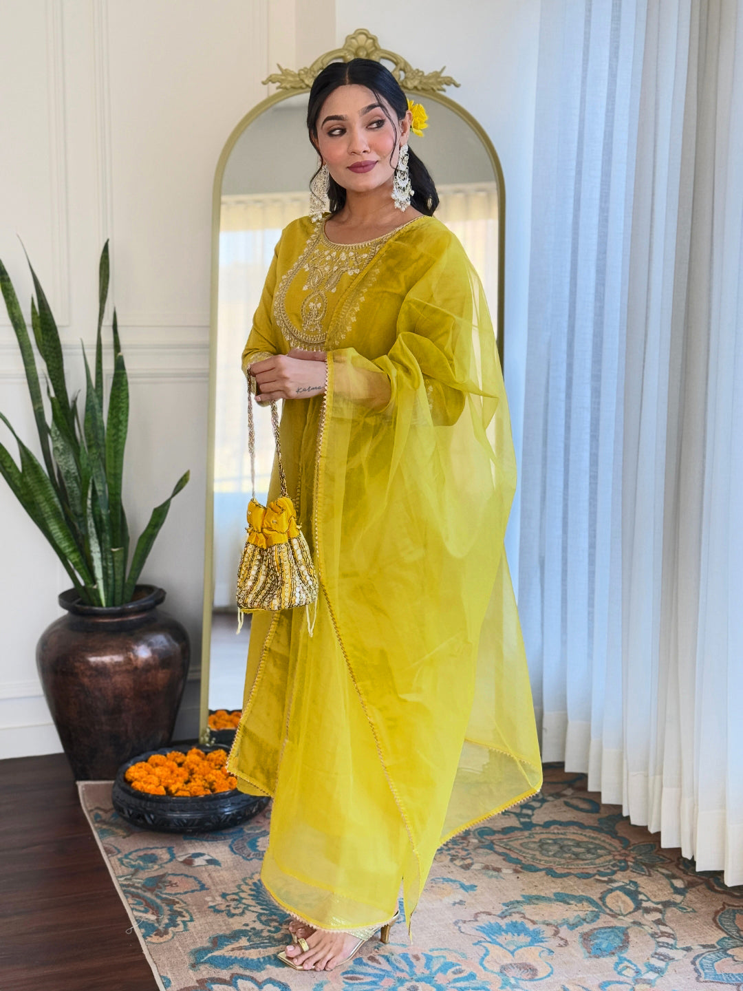 Liril Rayon Slub Elegant Kurta Pant Set With Embroidery Work