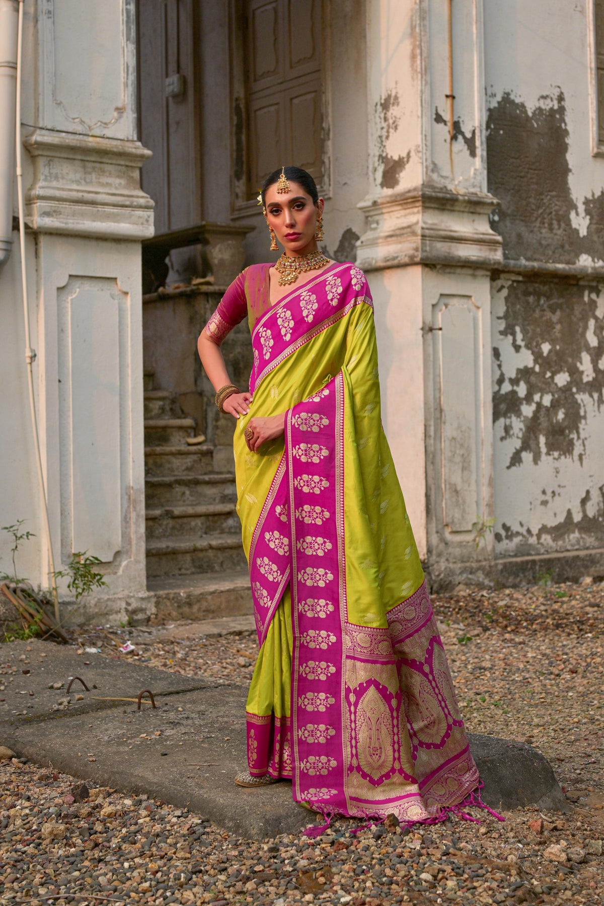 Mahendi Banarasi Silk Woven Jari Designer Heavy Rich Looks Ceremonial Saree