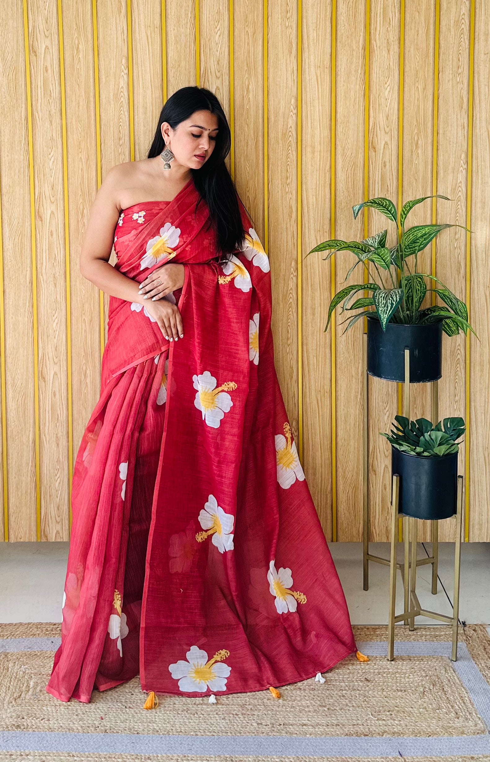 Maroon Linen Floral Printed Girlie Looks Saree