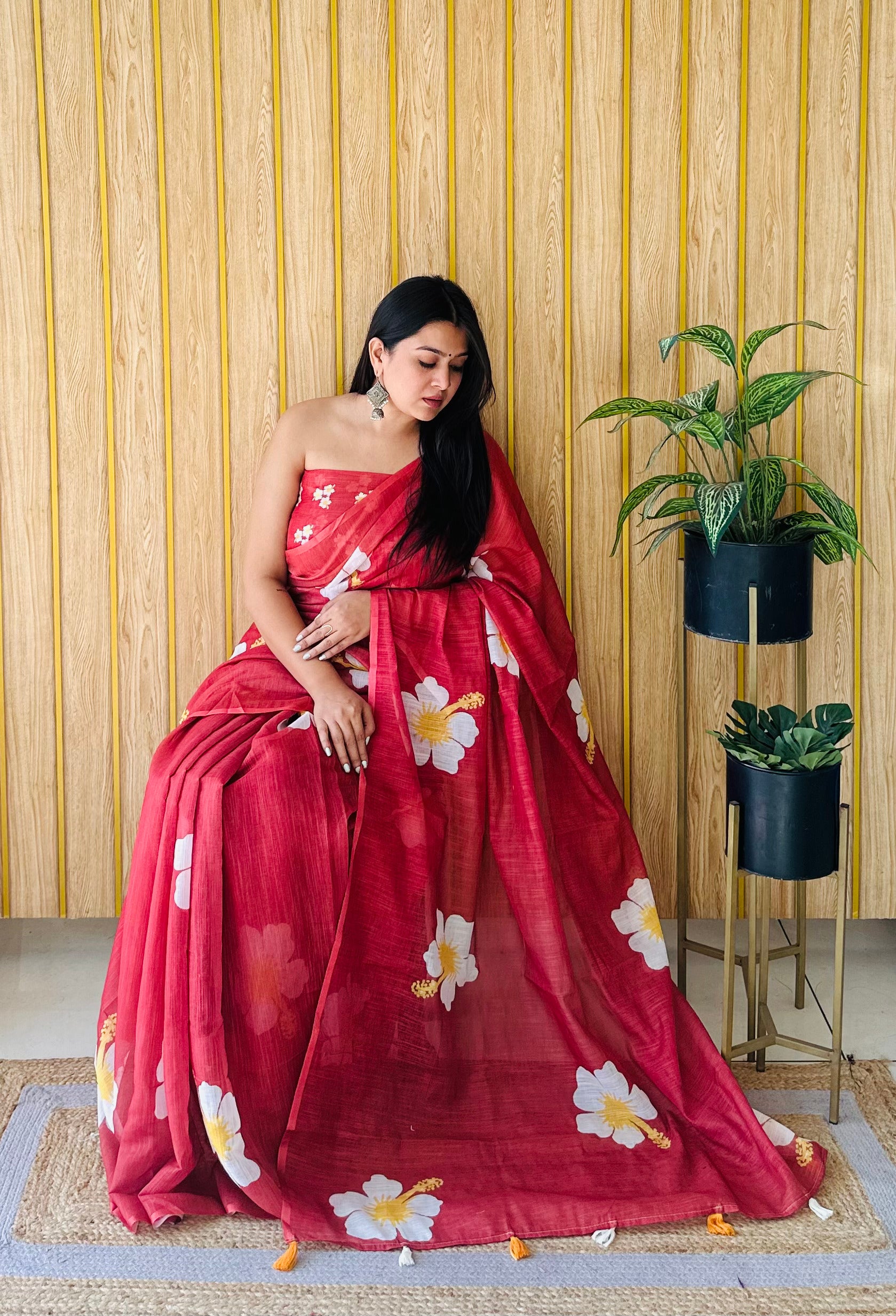 Maroon Linen Floral Printed Girlie Looks Saree