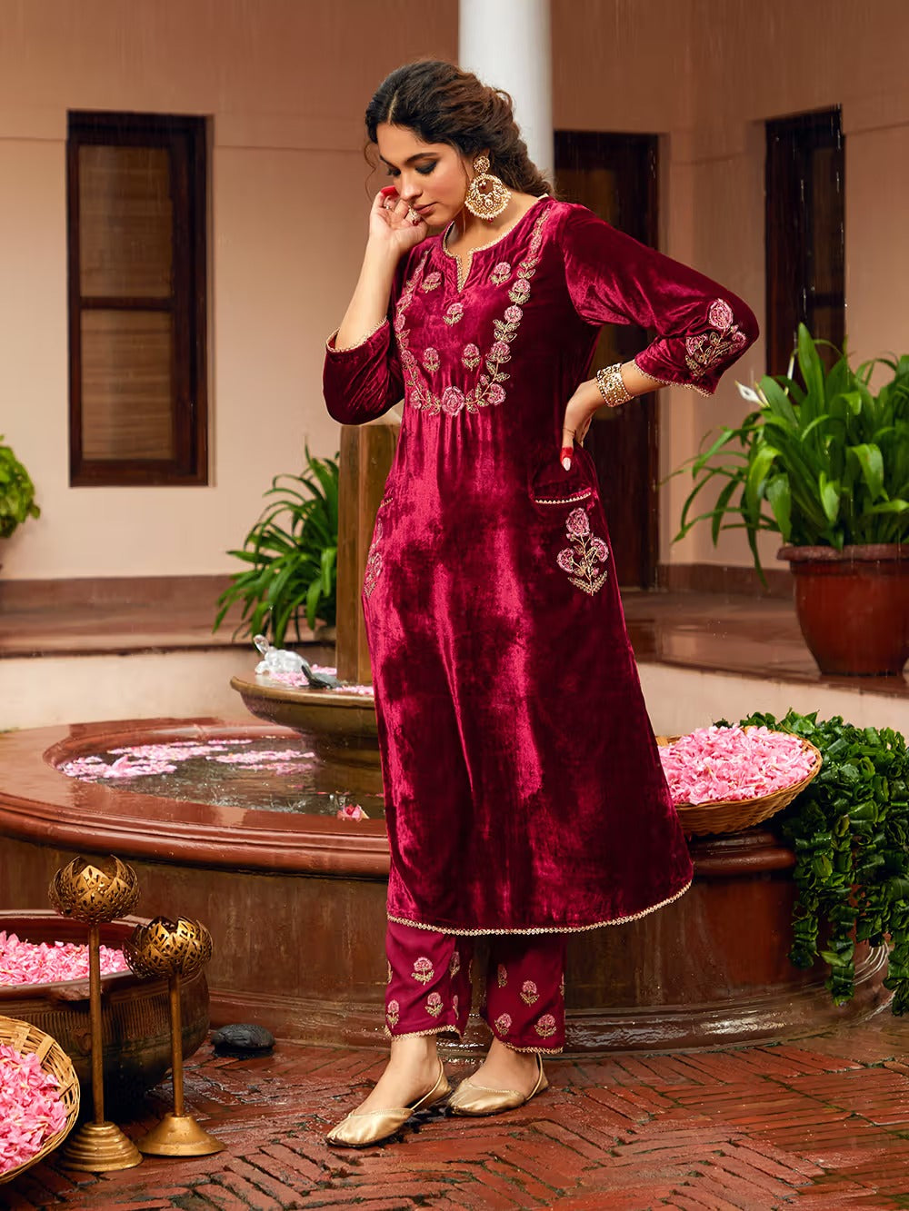 Maroon Velvet Kurta Pant Set With Heavy Thread Embroidery Work