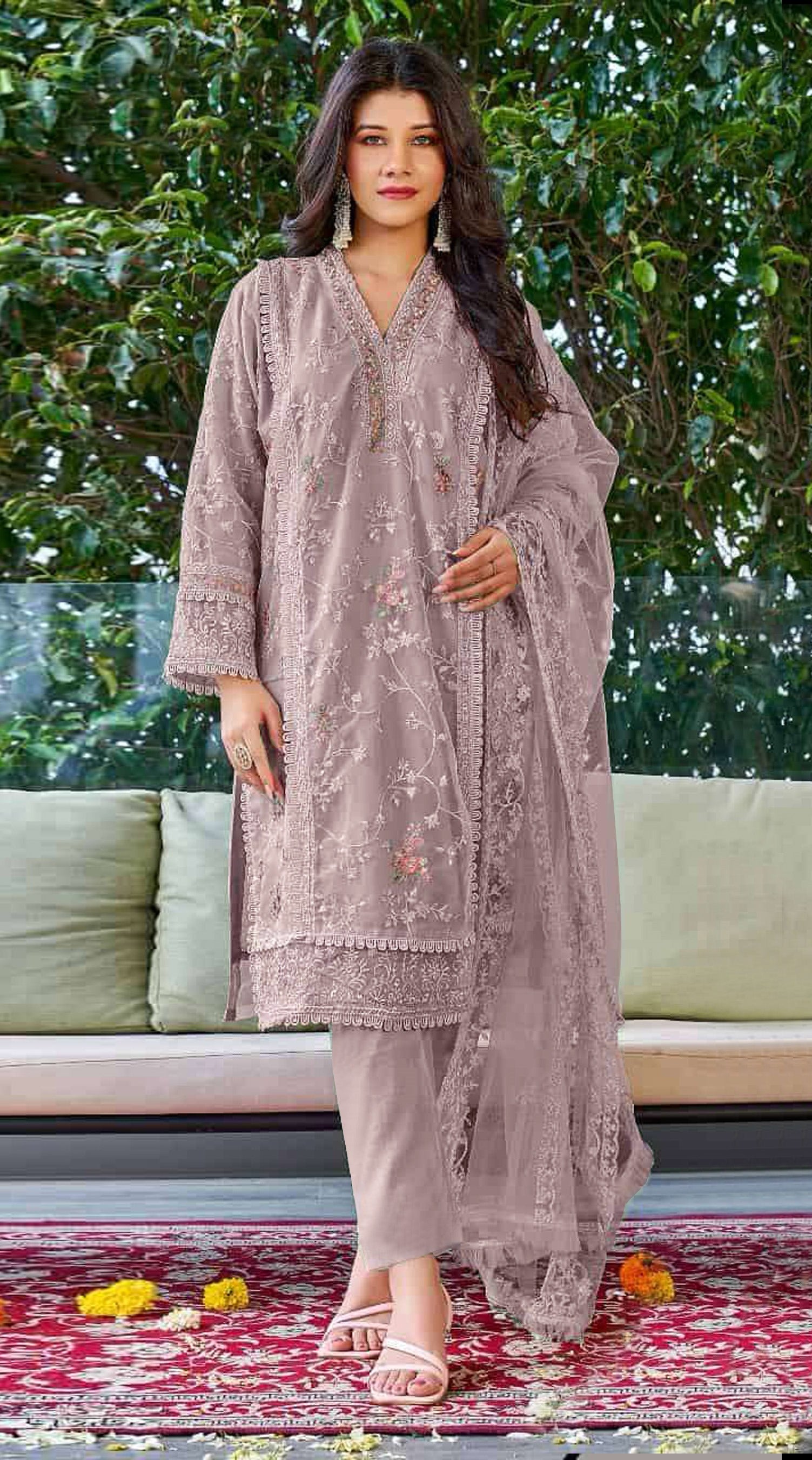 Mauve Pakistani Salwar Suit With Heavy Embroidery Work