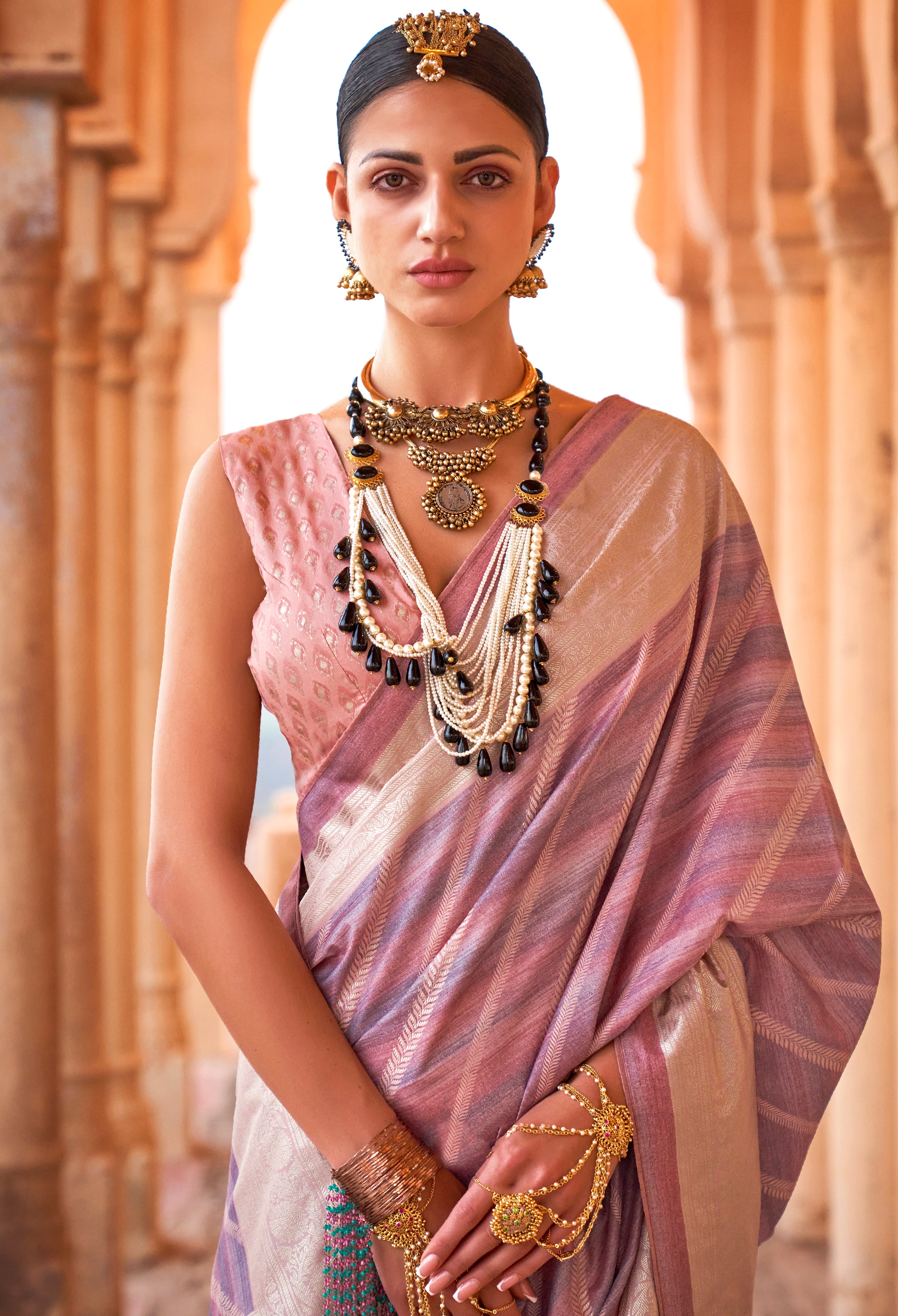 Mauve Saree With  Jacquard Woven Work