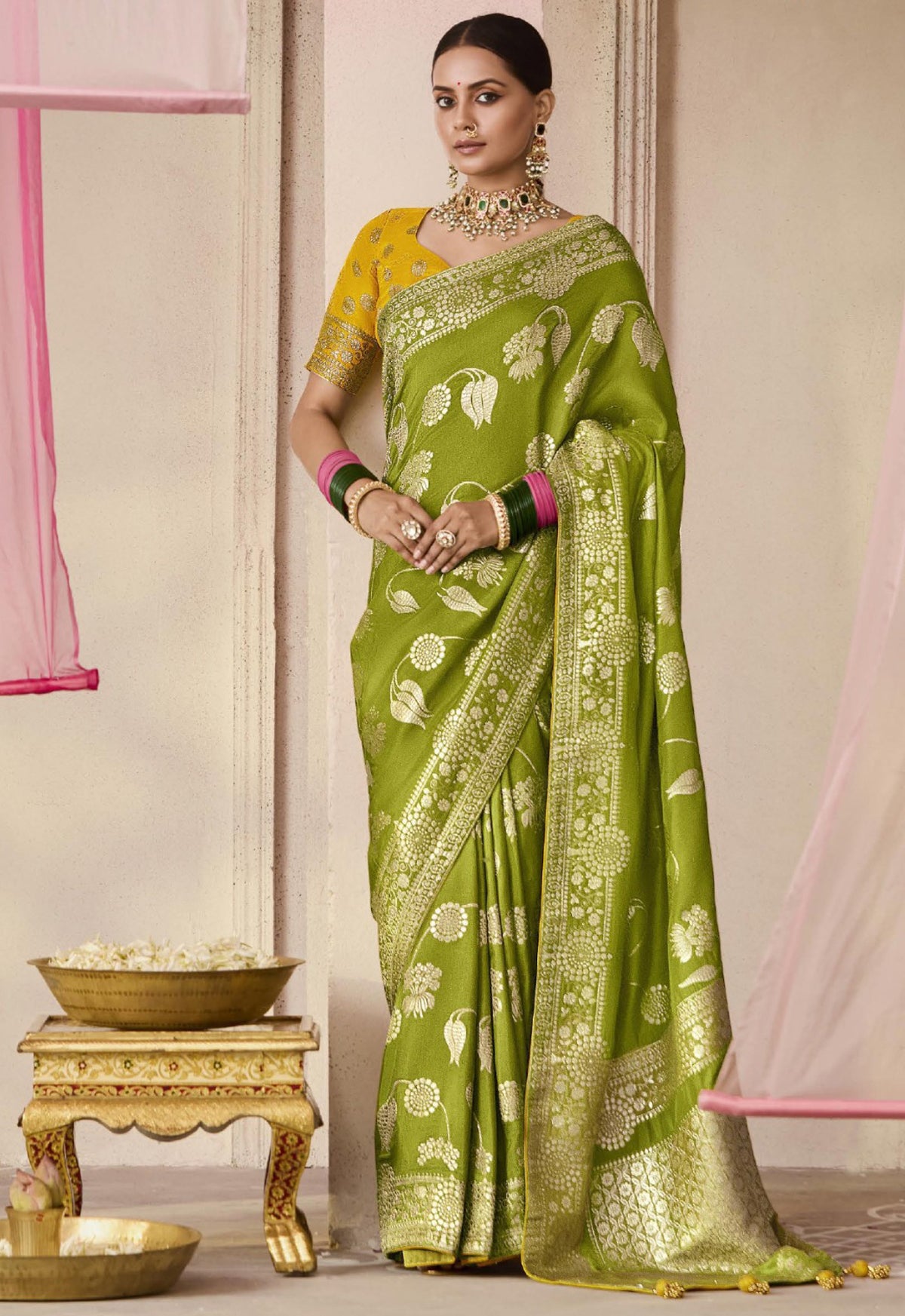 Mehendi Saree With Jacquard Woven Work