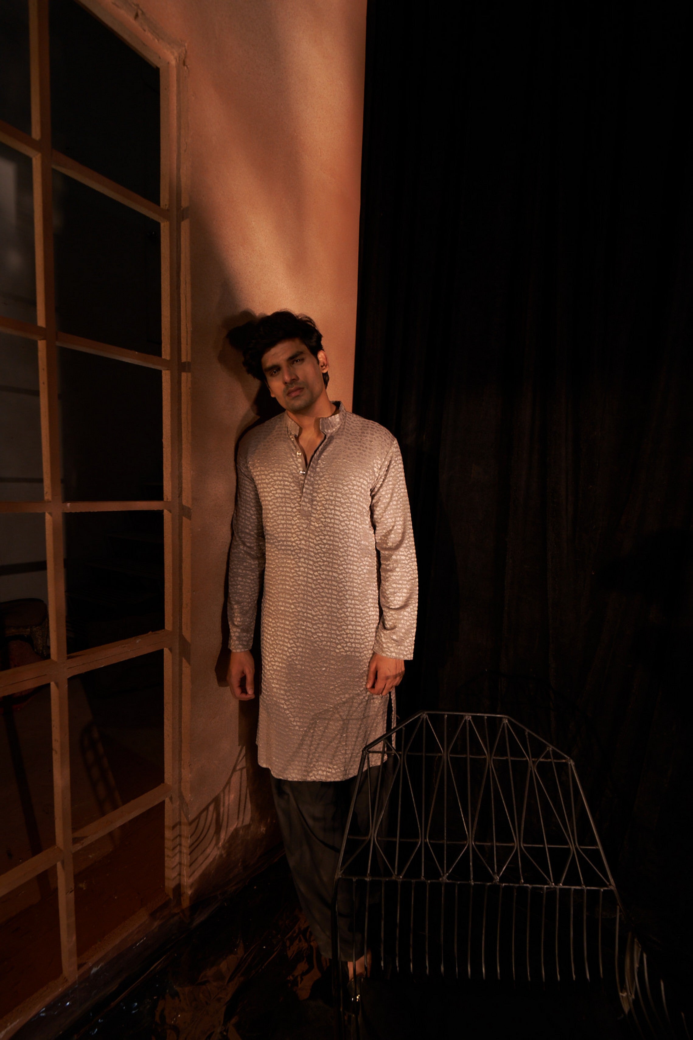 Mouve Viscose Wevon Kurta Payjama – Elegant Statement Piece