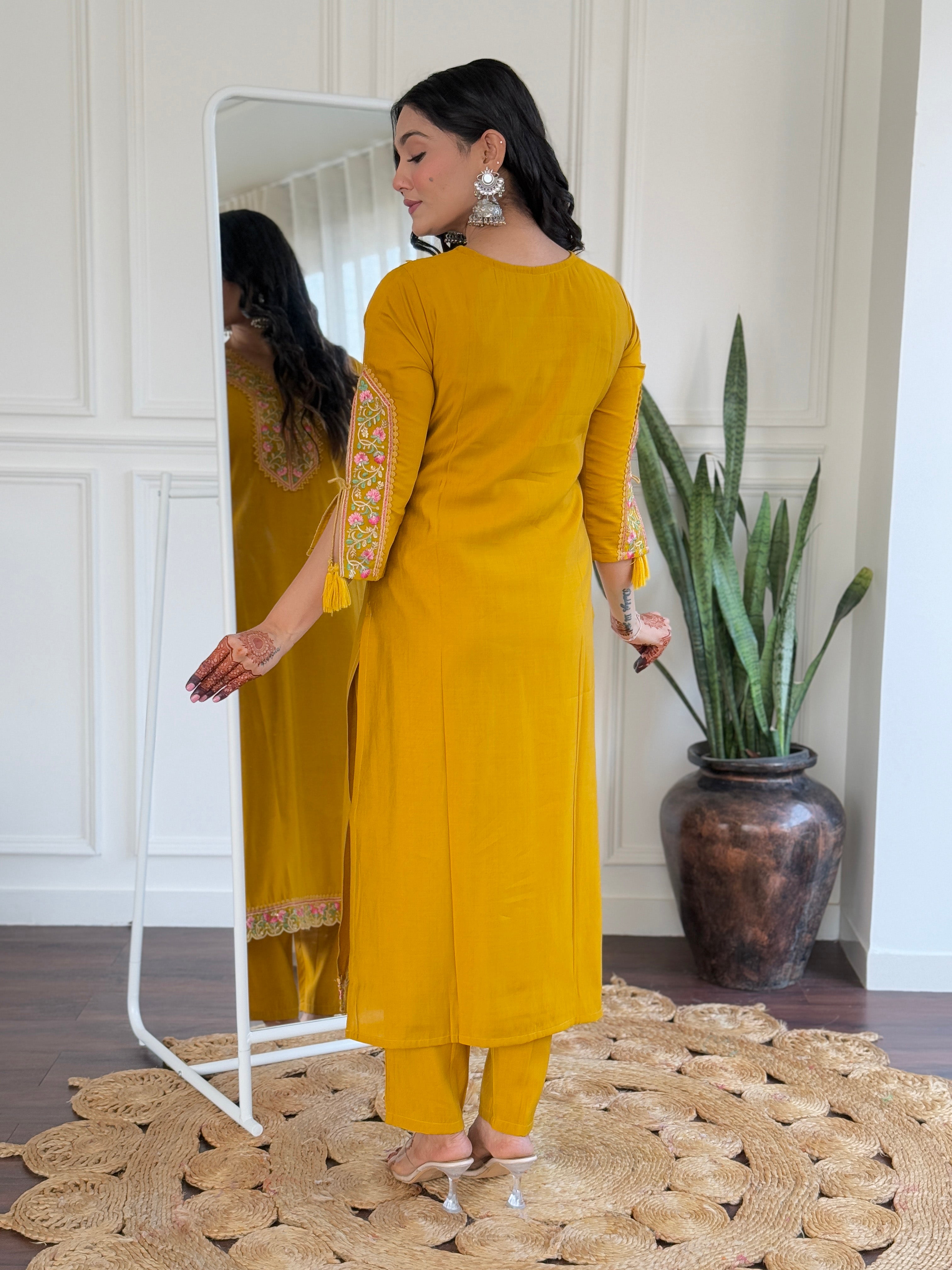 Mustard Bsy Viscose Elegant Kurta Pant Set With Thread Work