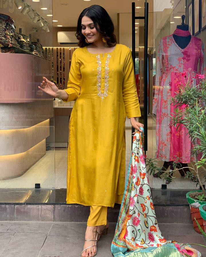 Mustard Kurta Pant Set With Heavy Thread Embroidery Work With Printed Dupatta