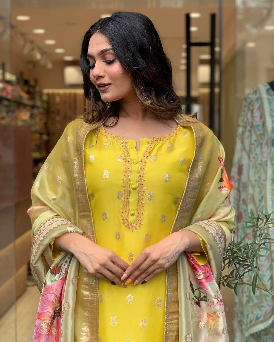 Mustard Viscose Organza Jacquard Kurta Pant With Jacquard Woven Thread Embroidery Work With Printed Dupatta