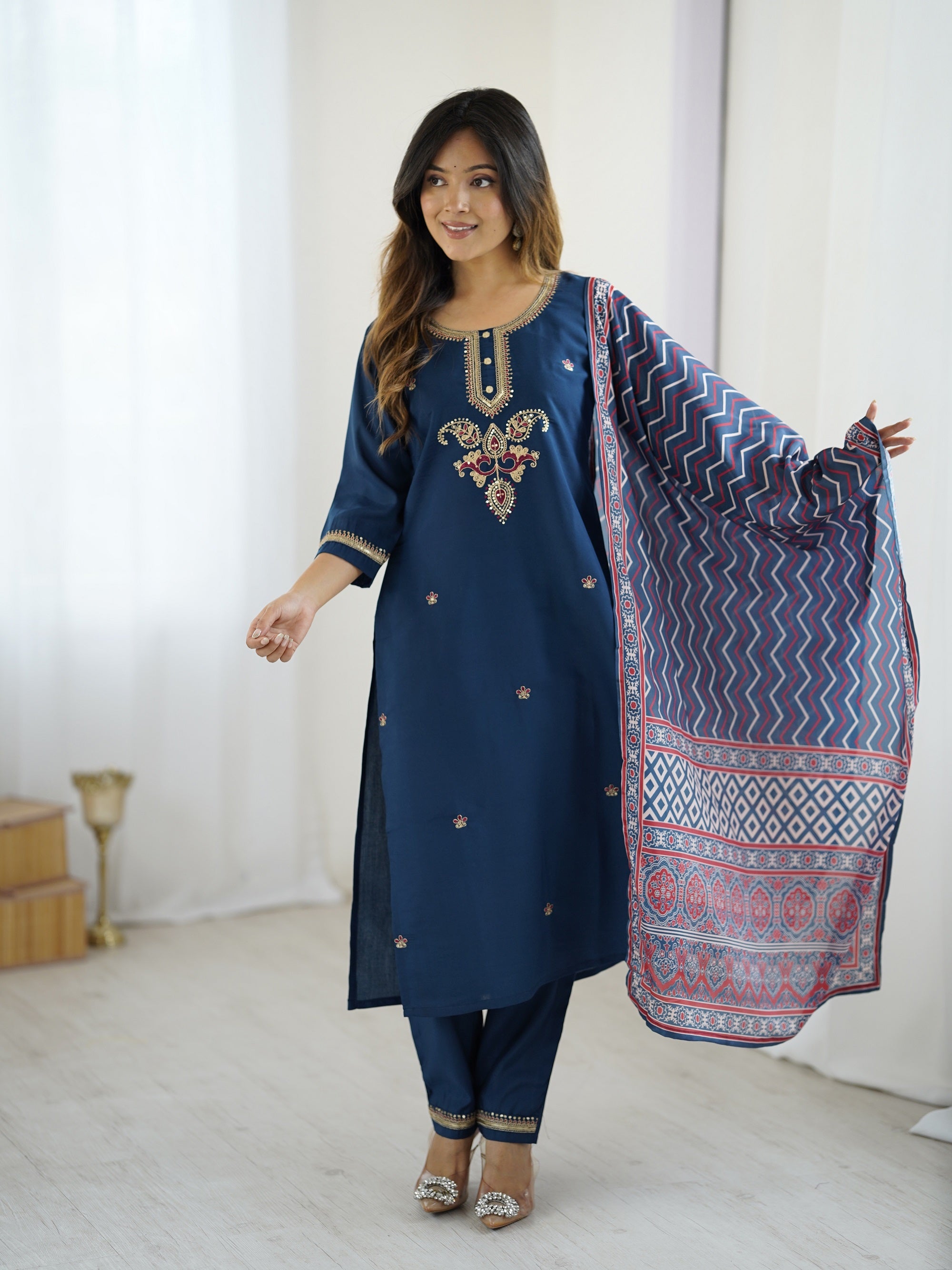 Navy Blue Chanderi Silk Elegant Kurta Pant Set With Embroidery Work