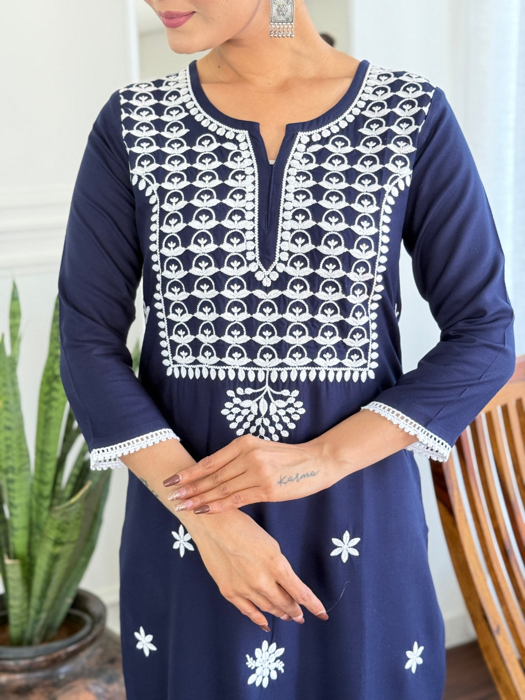 Navy Blue Rayon Elegant Kurta Pant Set With Thread Work