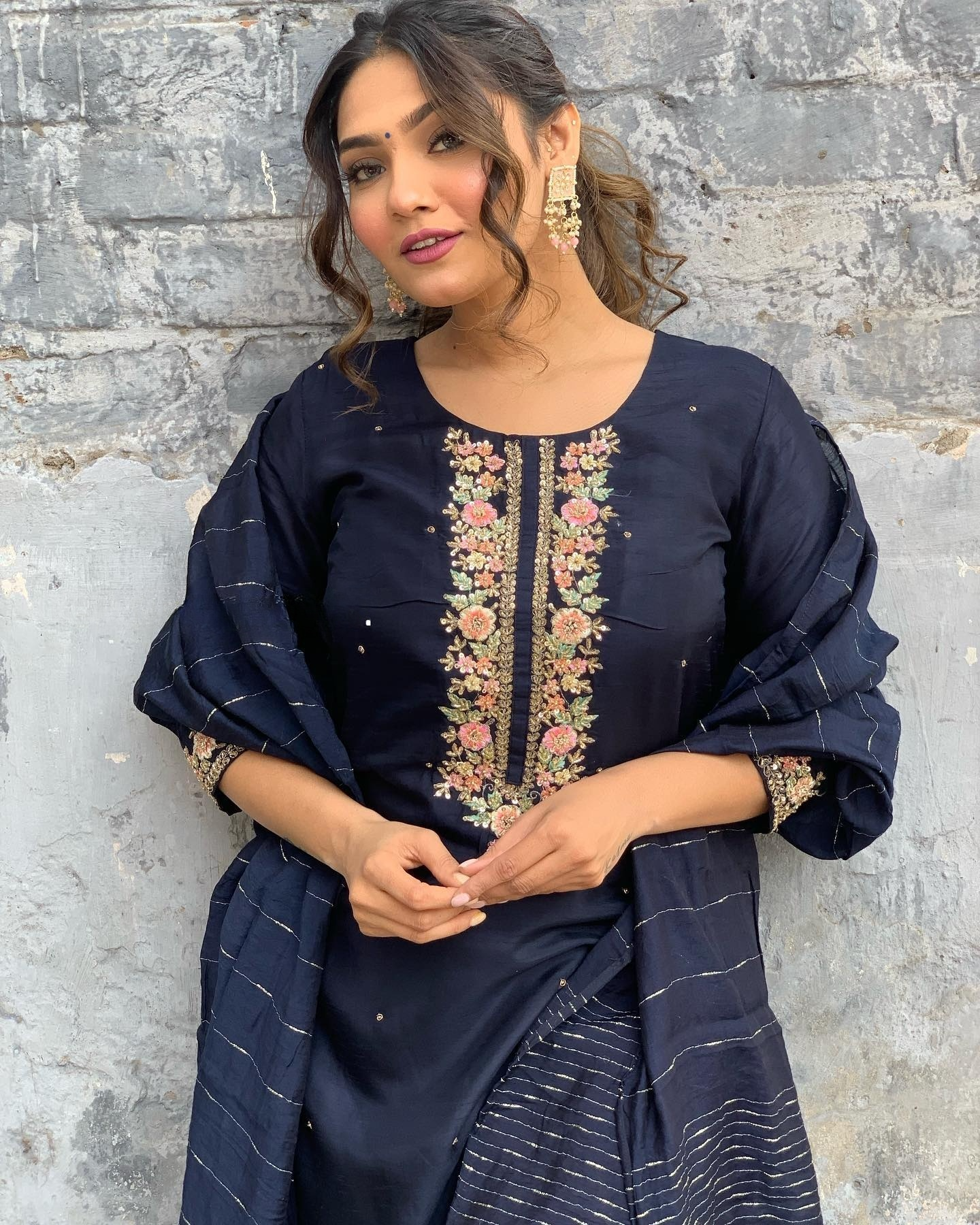 Navy Blue Viscose Chanderi Kurta Pant Set With Embroidery Work