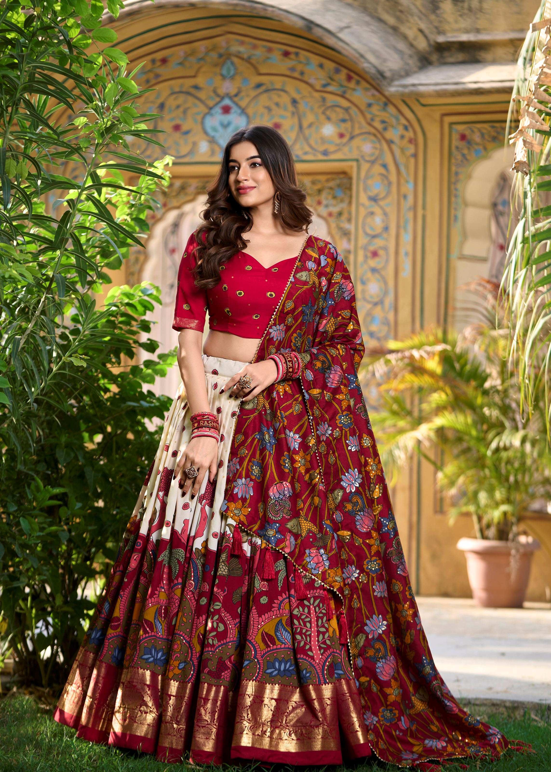 Off-White Elegance -Tussar Silk Kalamkari Print Lehenga with Foil Work Finish