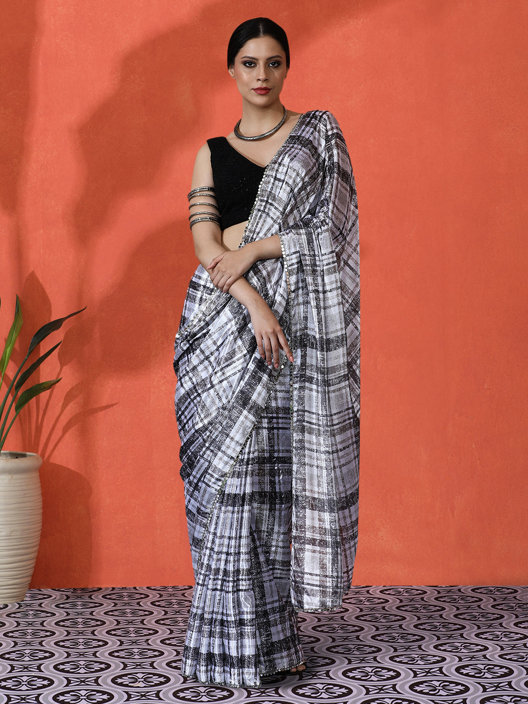 Off White Chinon Designer Digital Printed Girlie Partywear Saree