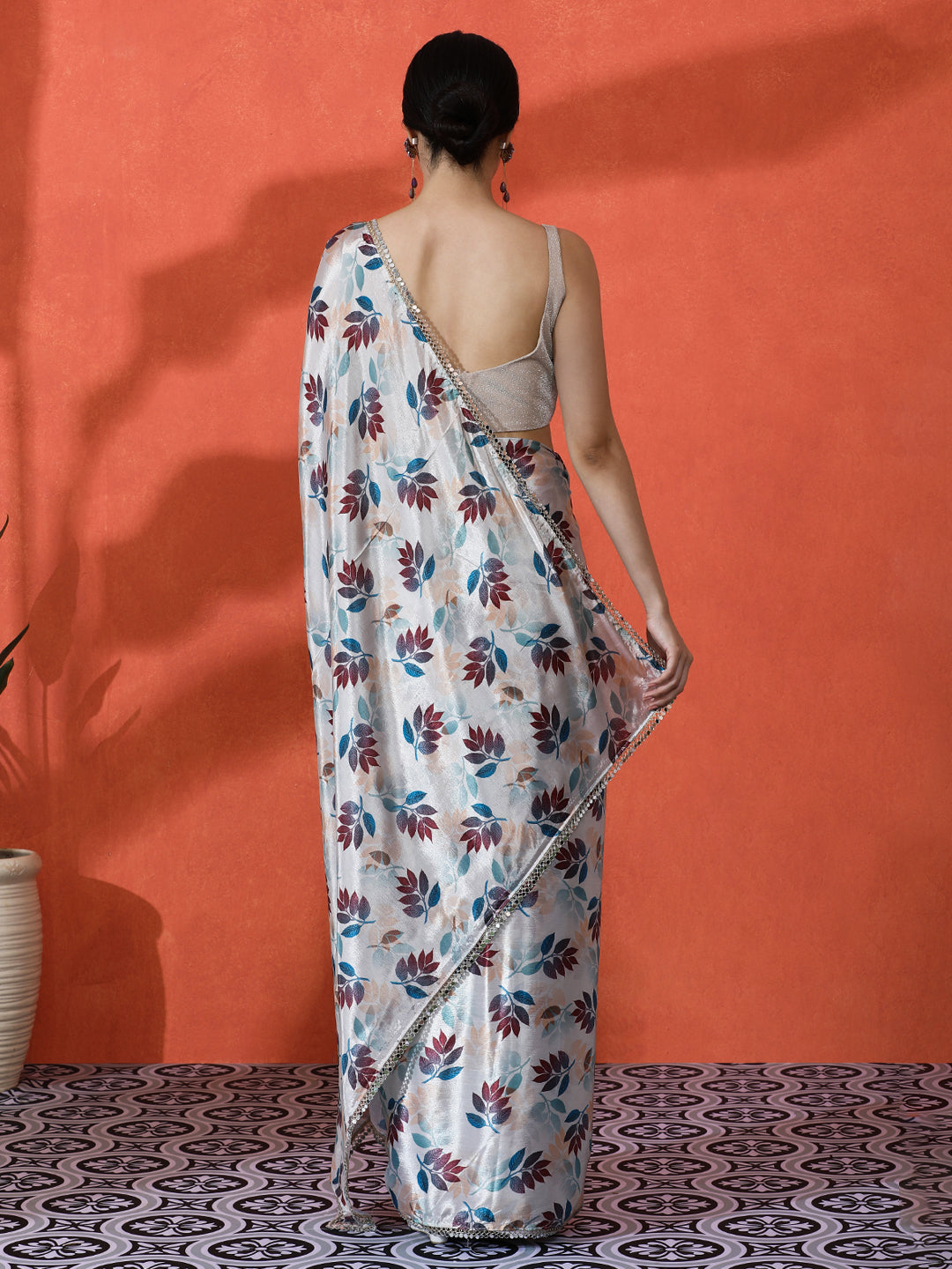 Off White Chinon Designer Digital Printed Girlie Partywear Saree