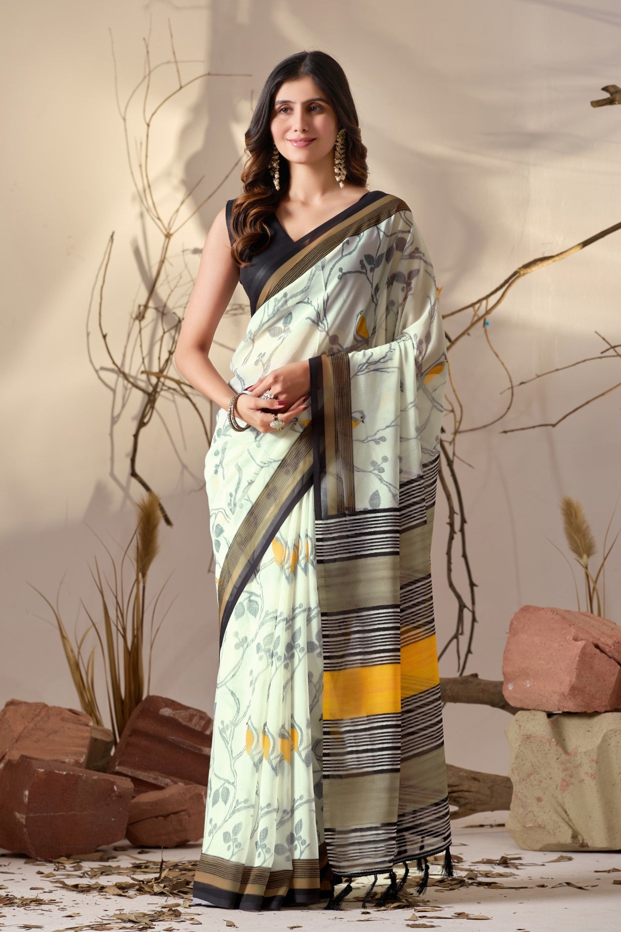 Off White Soft Georgette Saree With Digital Printed Elegant Designer Saree