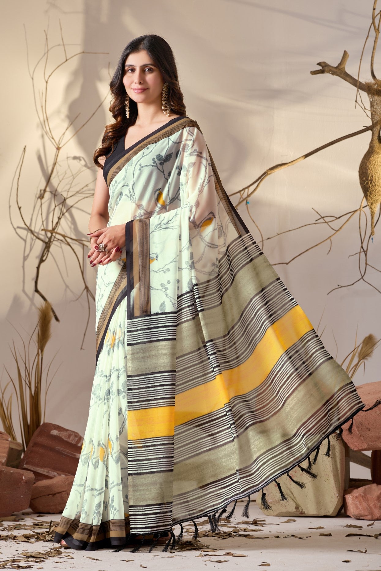 Off White Soft Georgette Saree With Digital Printed Elegant Designer Saree