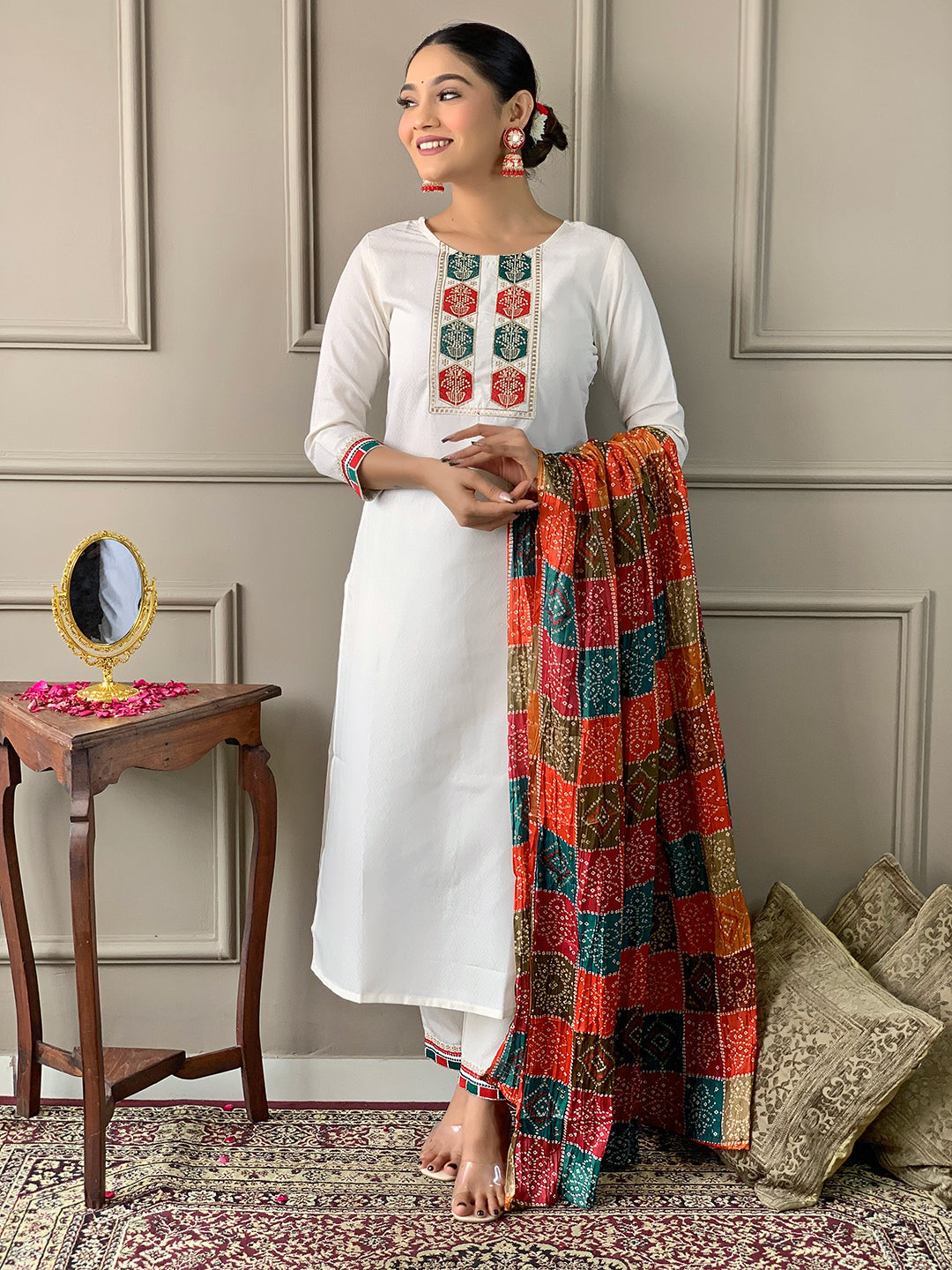 Off White Viscose Elegant Kurta Pant Set With Embroidery Work