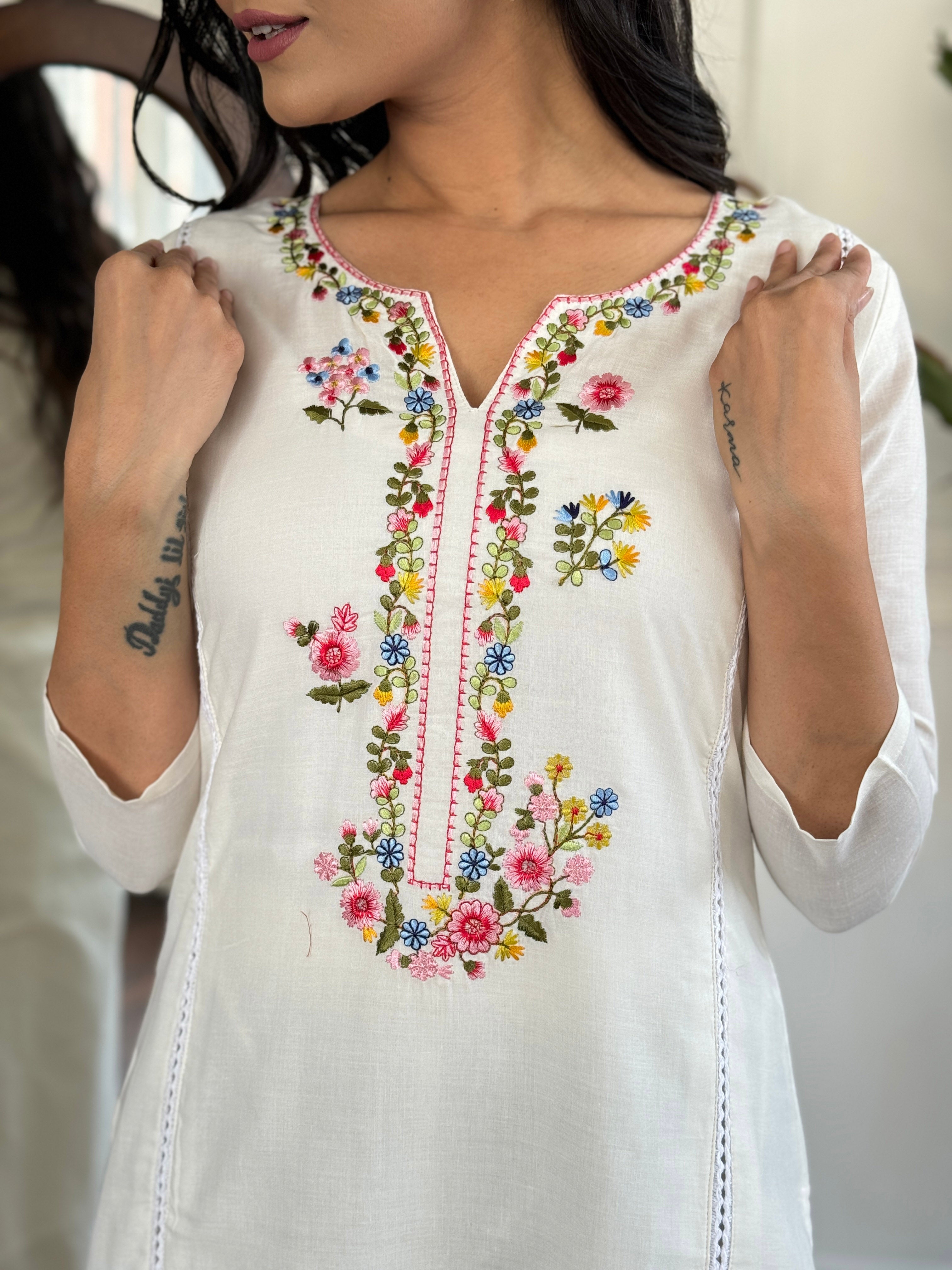 Off White Viscose Elegant Kurta Pant Set With Embroidery Work