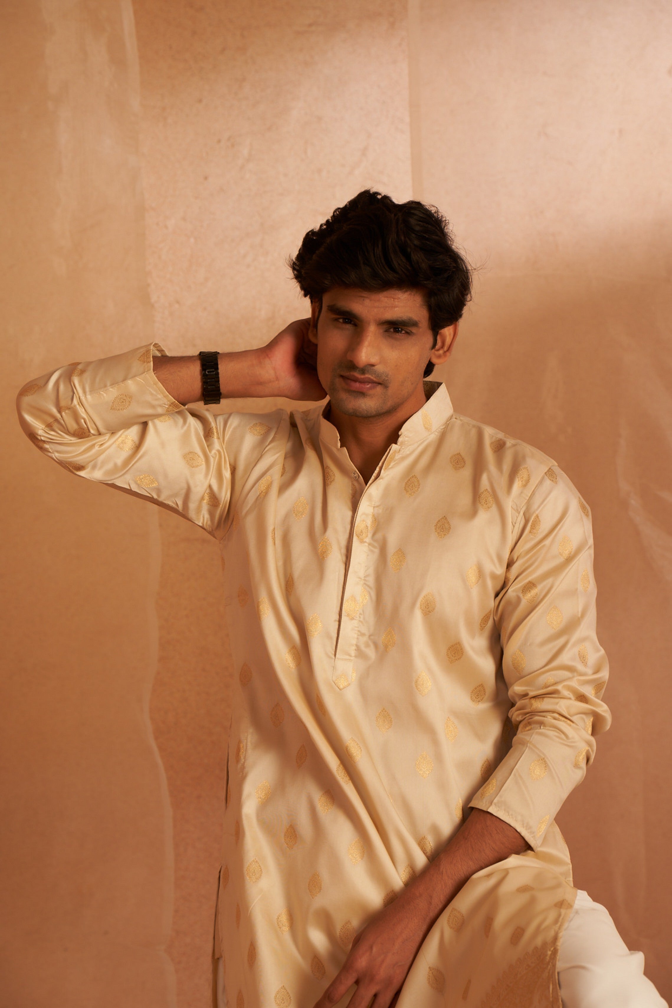 Off White Viscose Wevon Kurta Payjama – Simple, Elegant Traditionalwear
