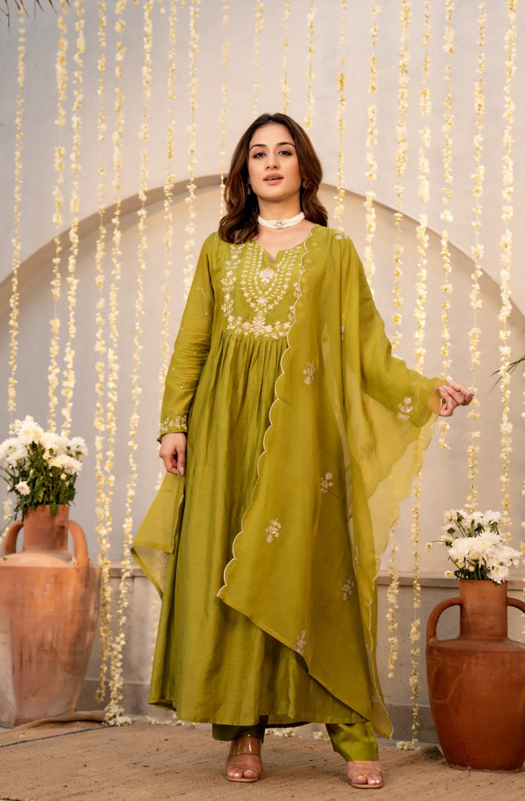 Olive Chanderi Silk Kurta Pant Set With Heavy Thread Embroidery Work